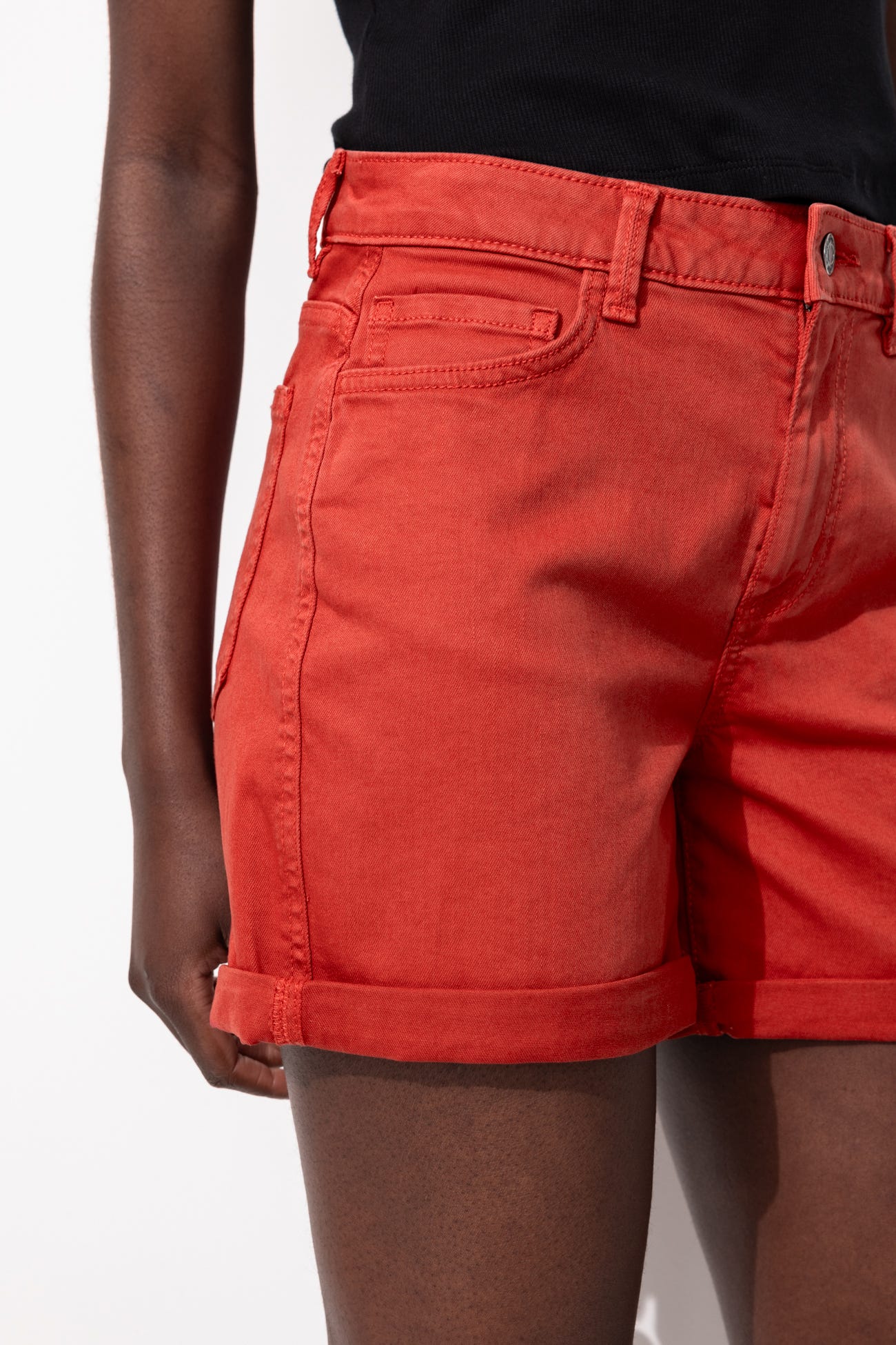 Short en toile unie Femme