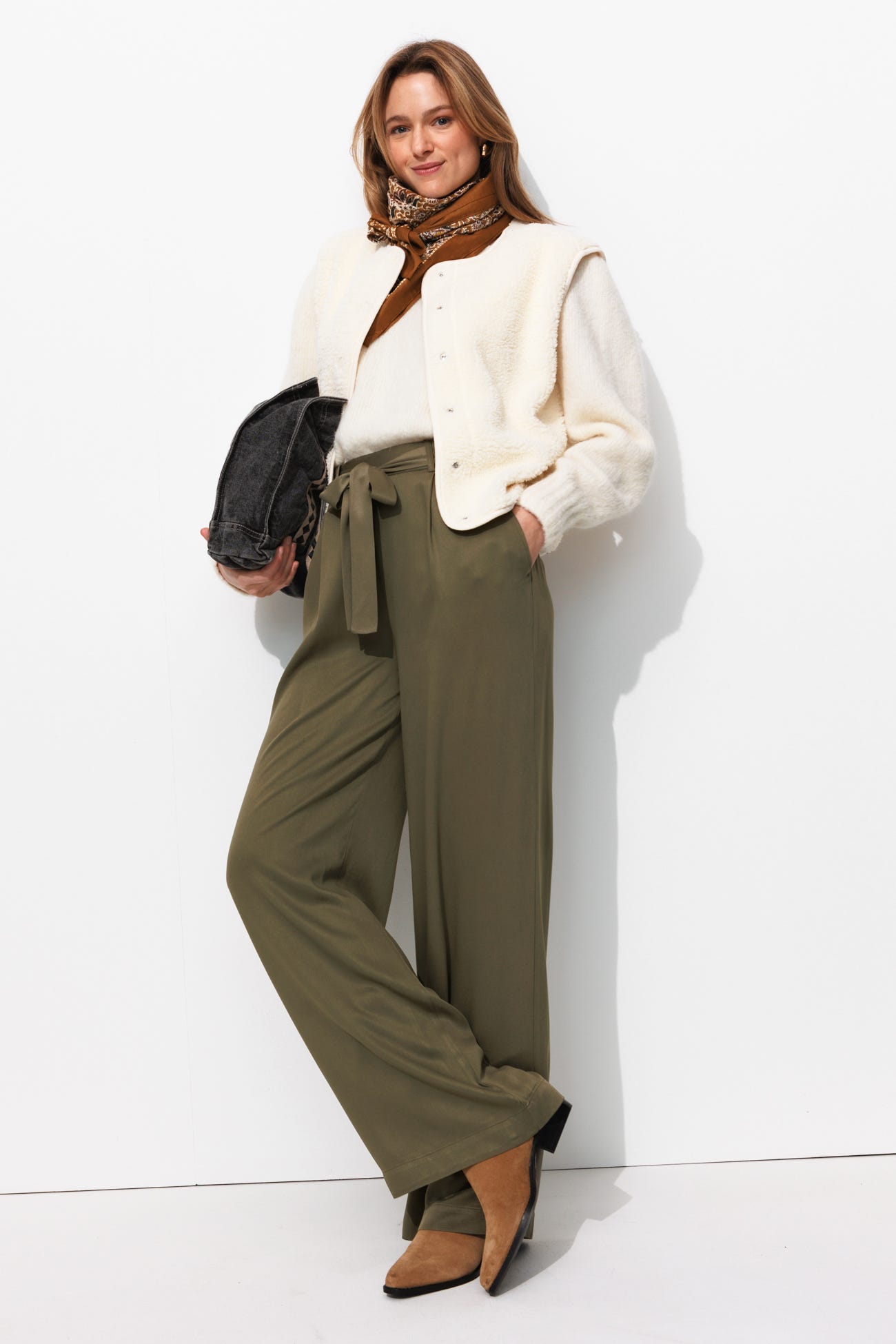 Long wideleg trousers