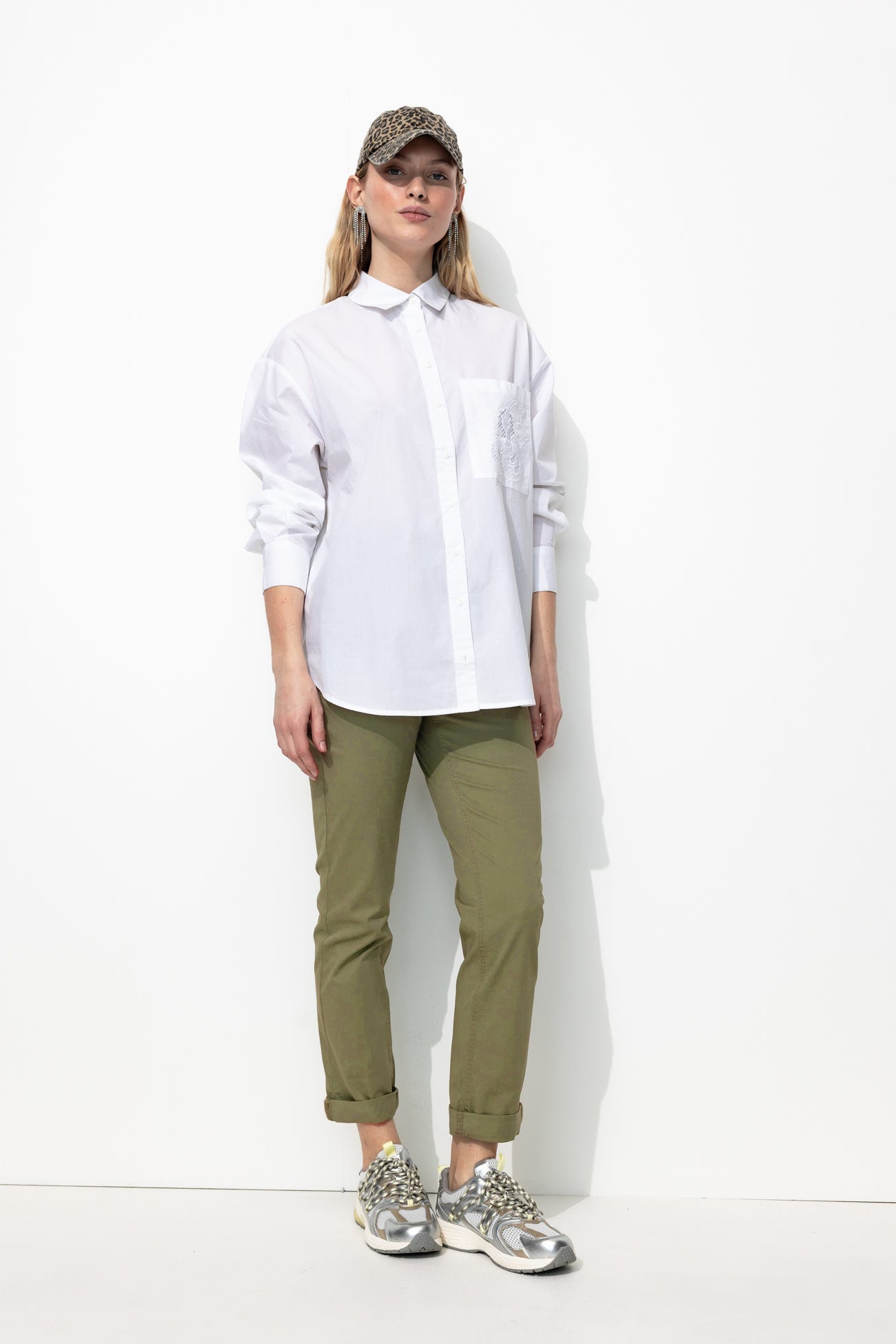 Pantalon chino ceinturé Femme
