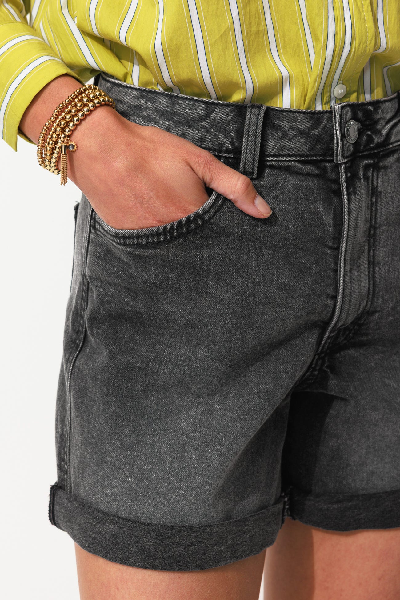 Shorts in tela