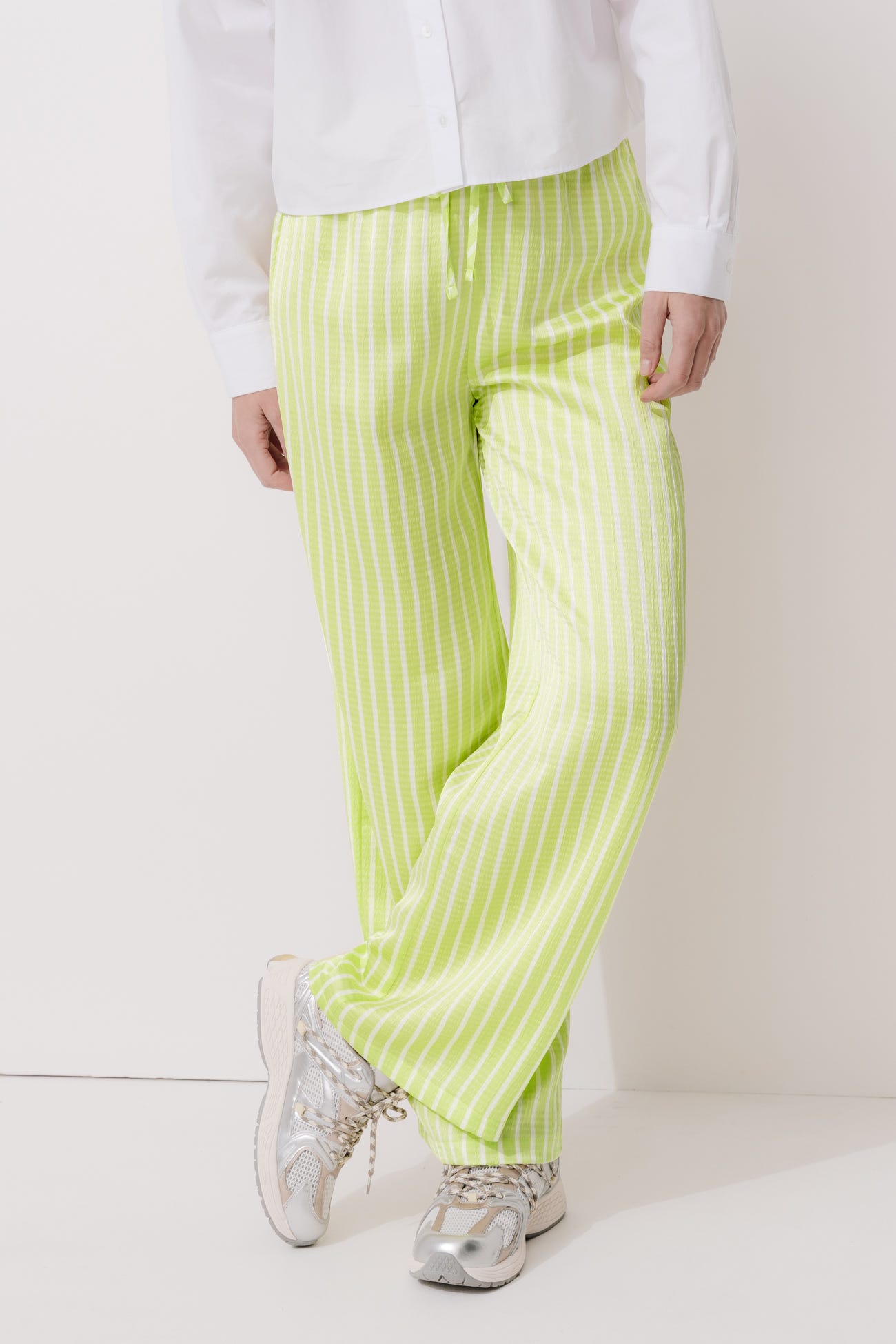 Pantalon large en satin Femme