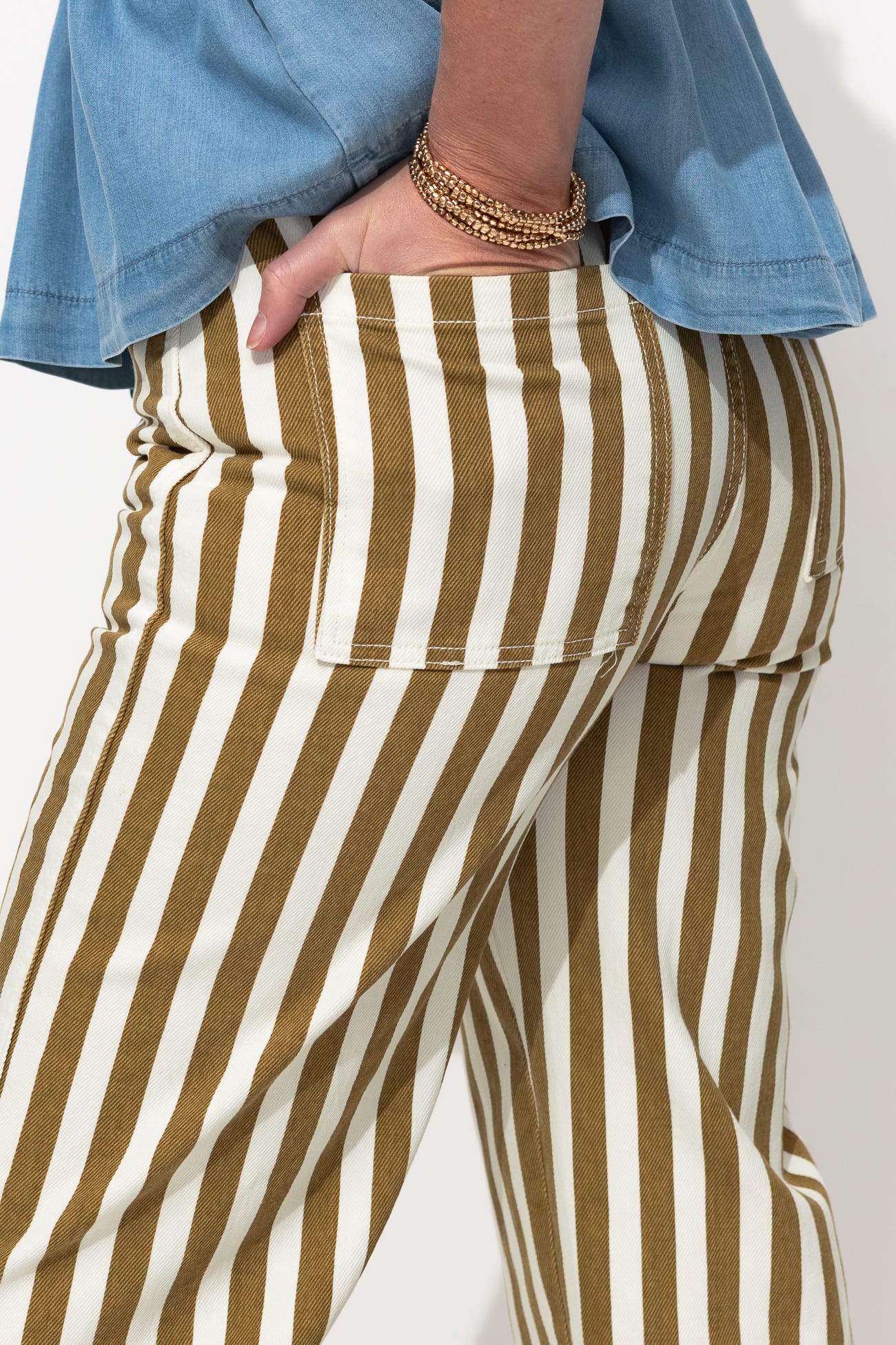 Pantalón corto rayas