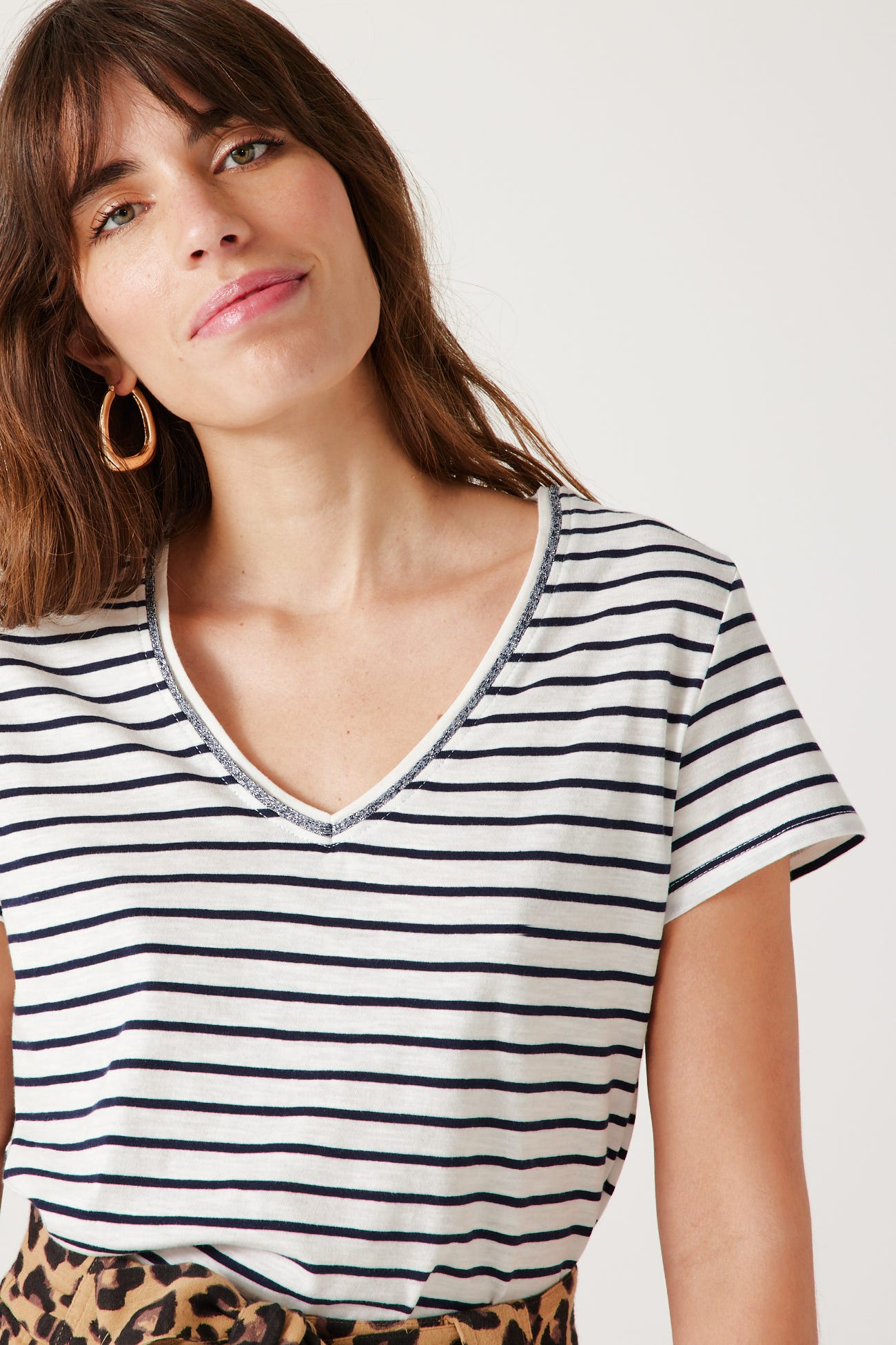 T-Shirt mit V-Ausschnitt