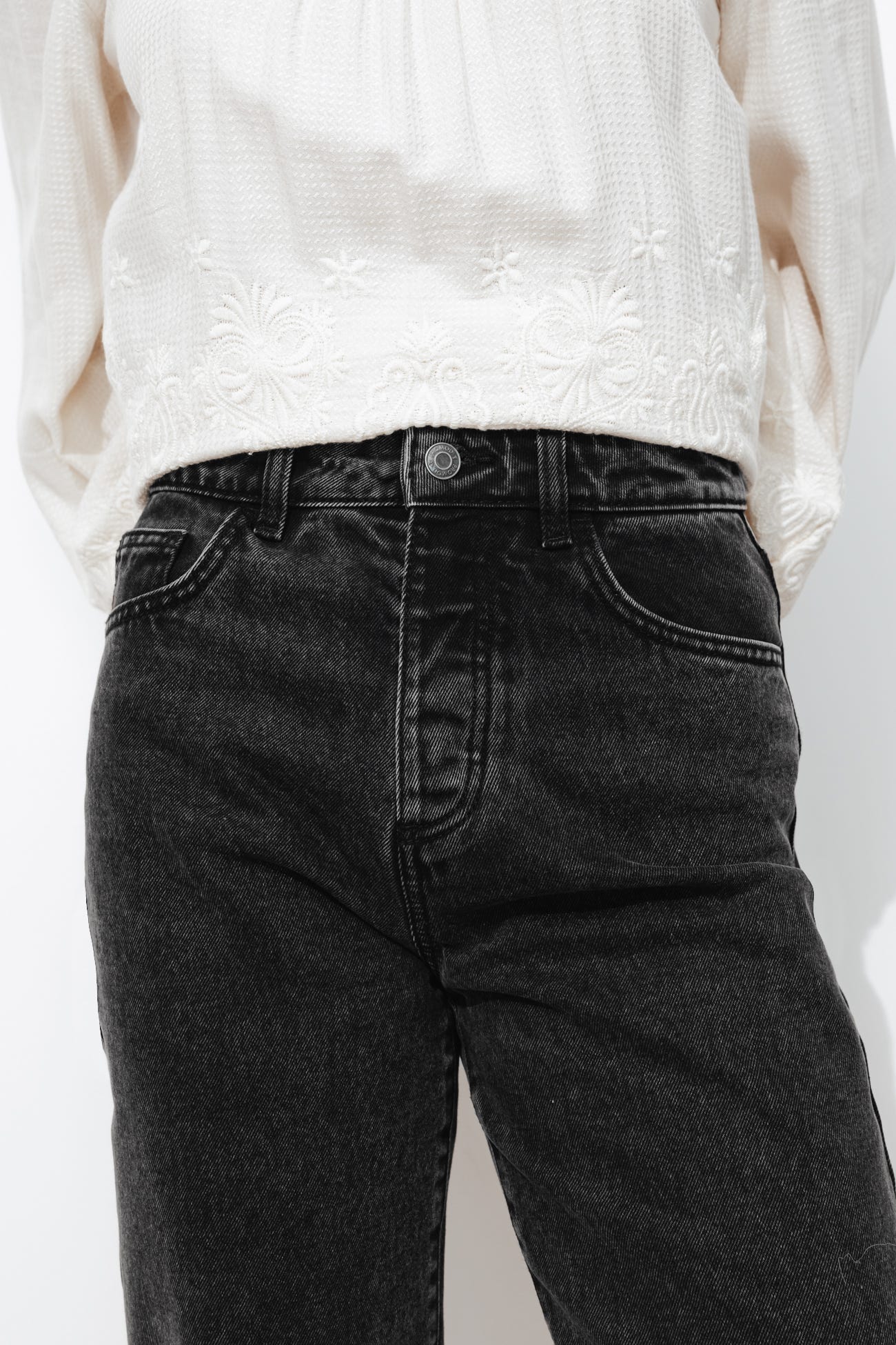 BASILE jean droit high rise