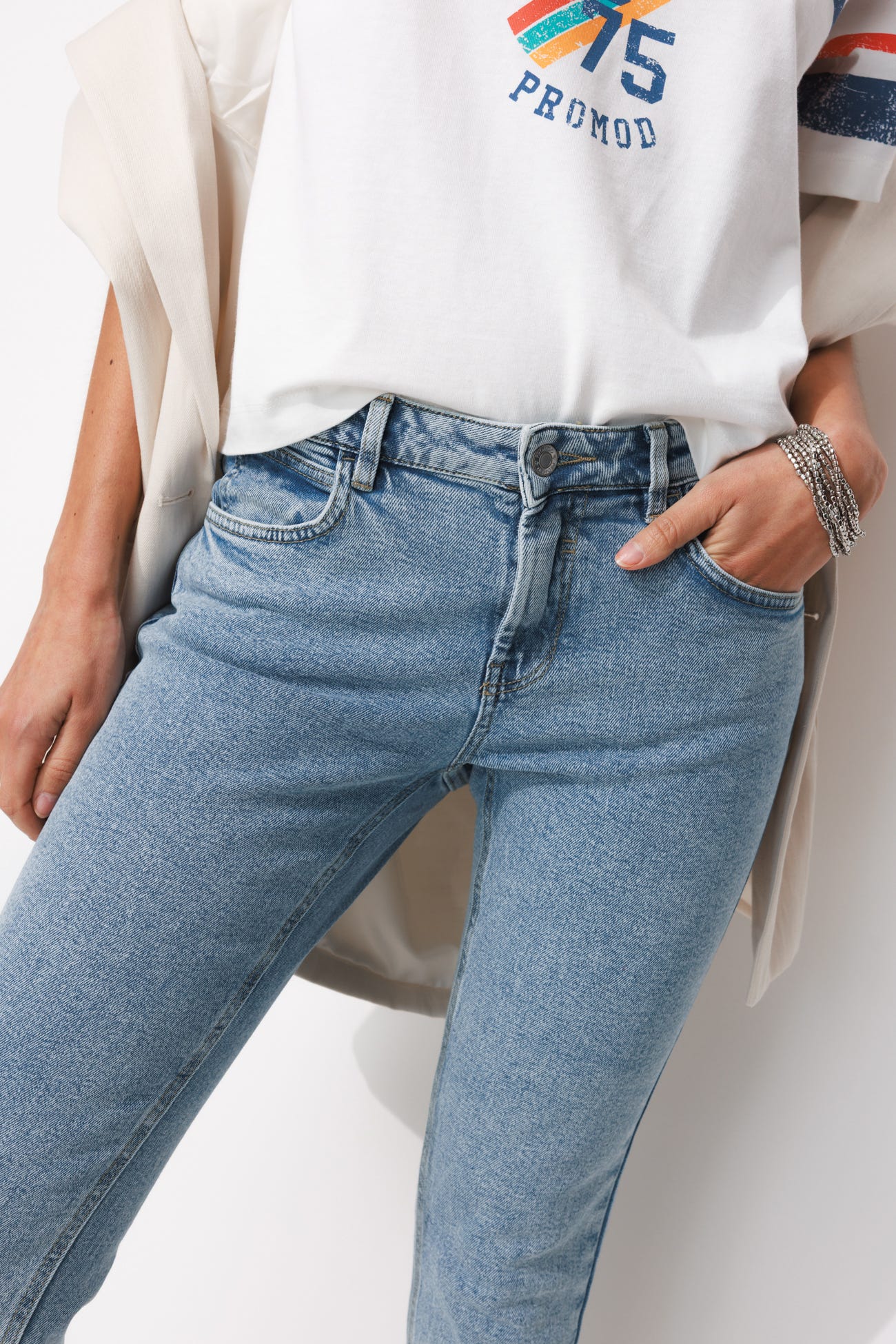 LUCIEN girlfriend jeans