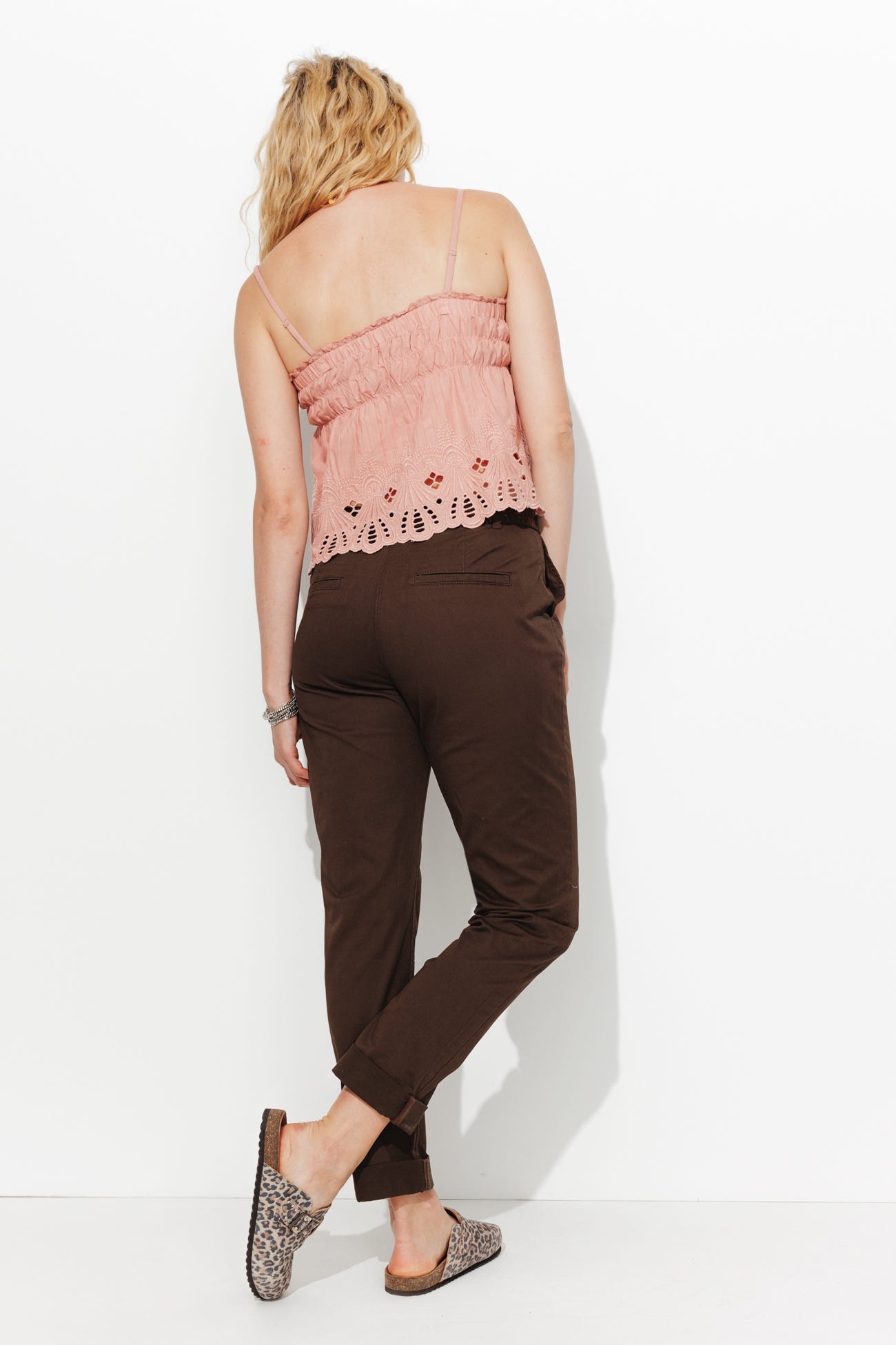 Chinohose mit Gürtel
