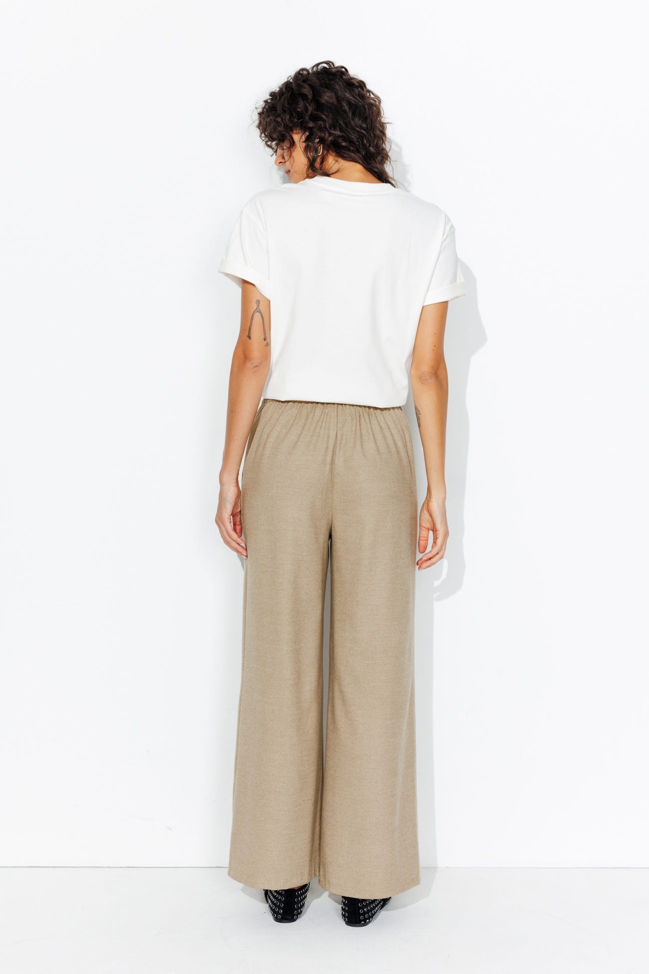 Pantalón ancho