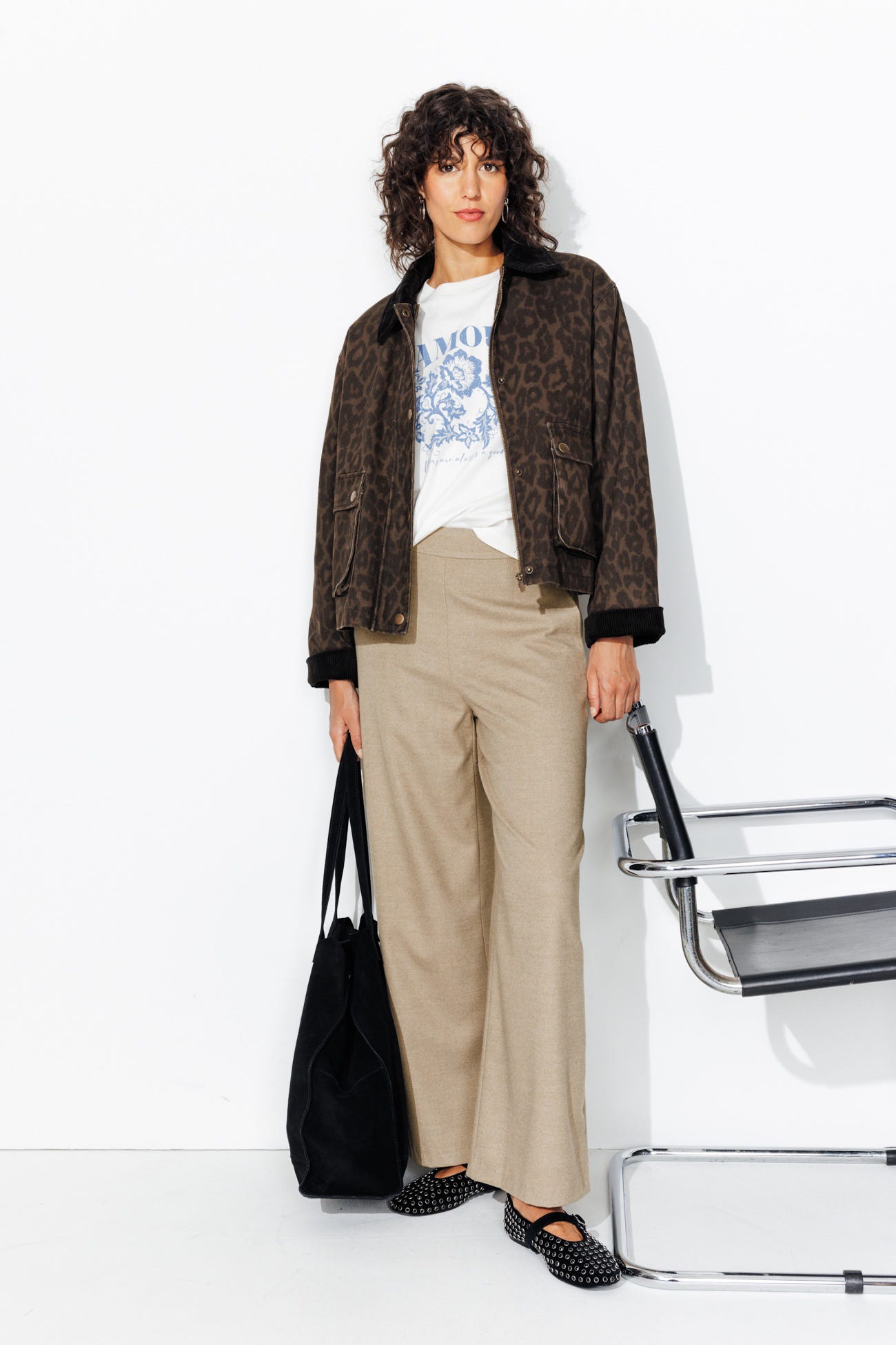 Pantalón ancho
