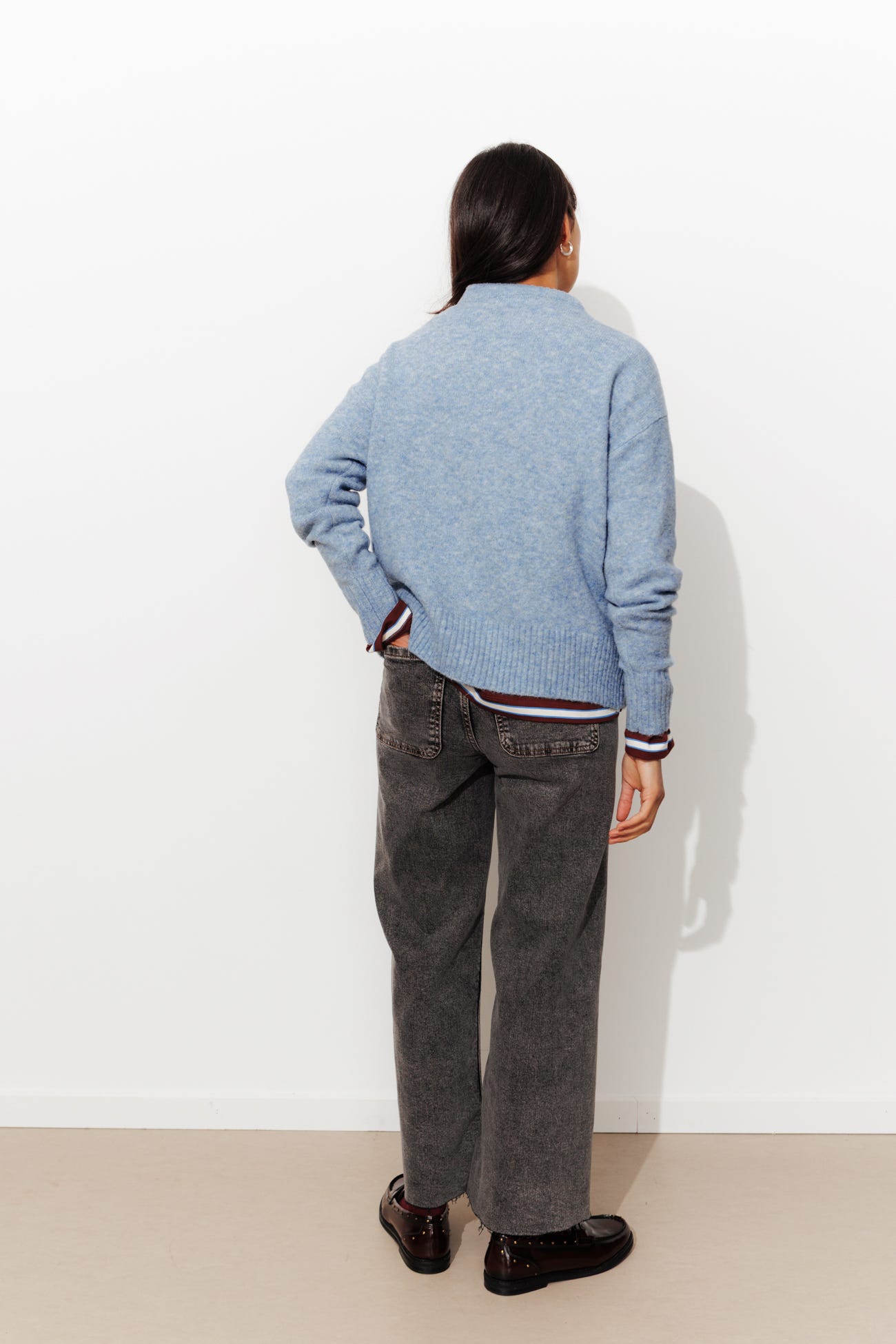 Short round-neck jumper
