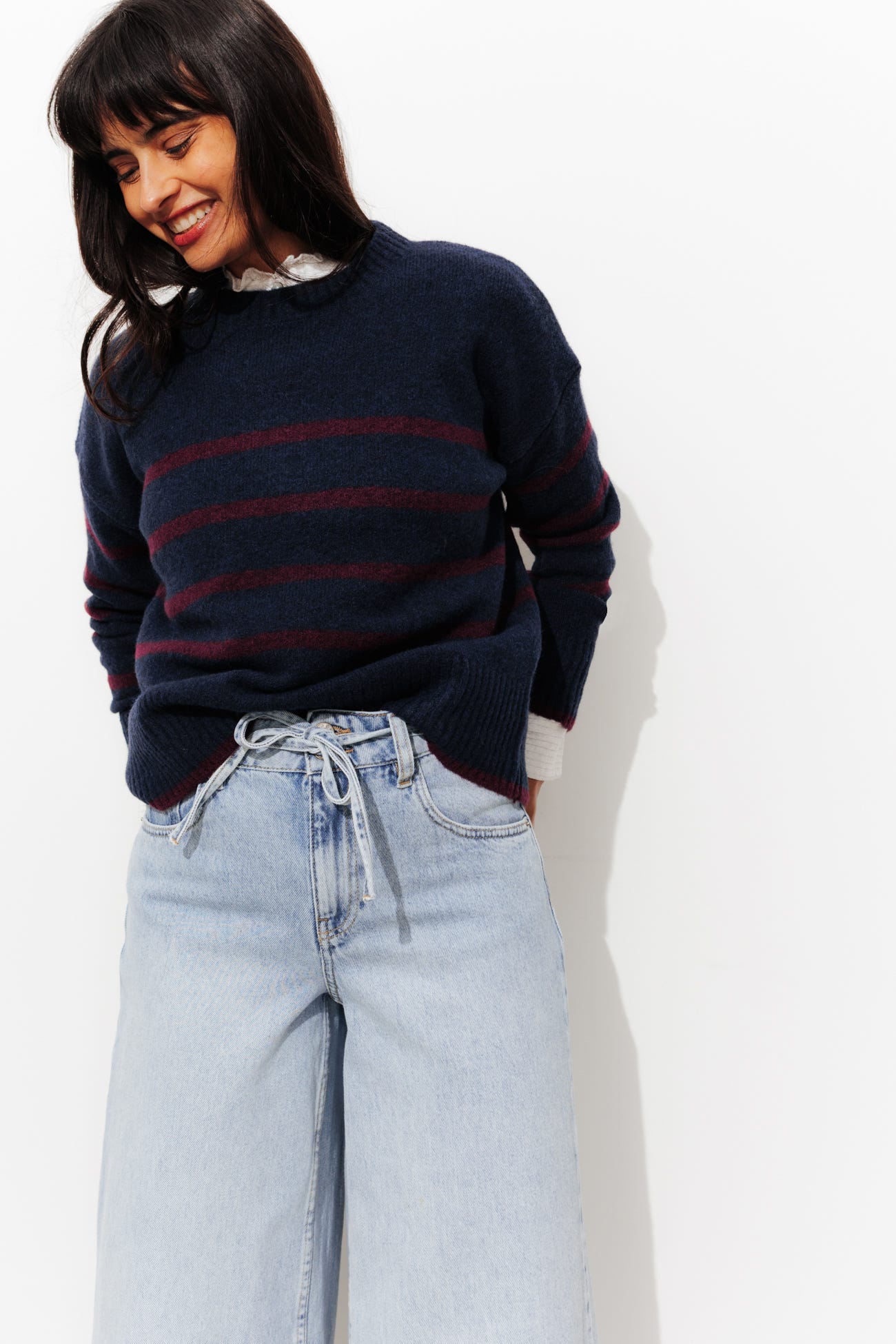 Short round-neck jumper