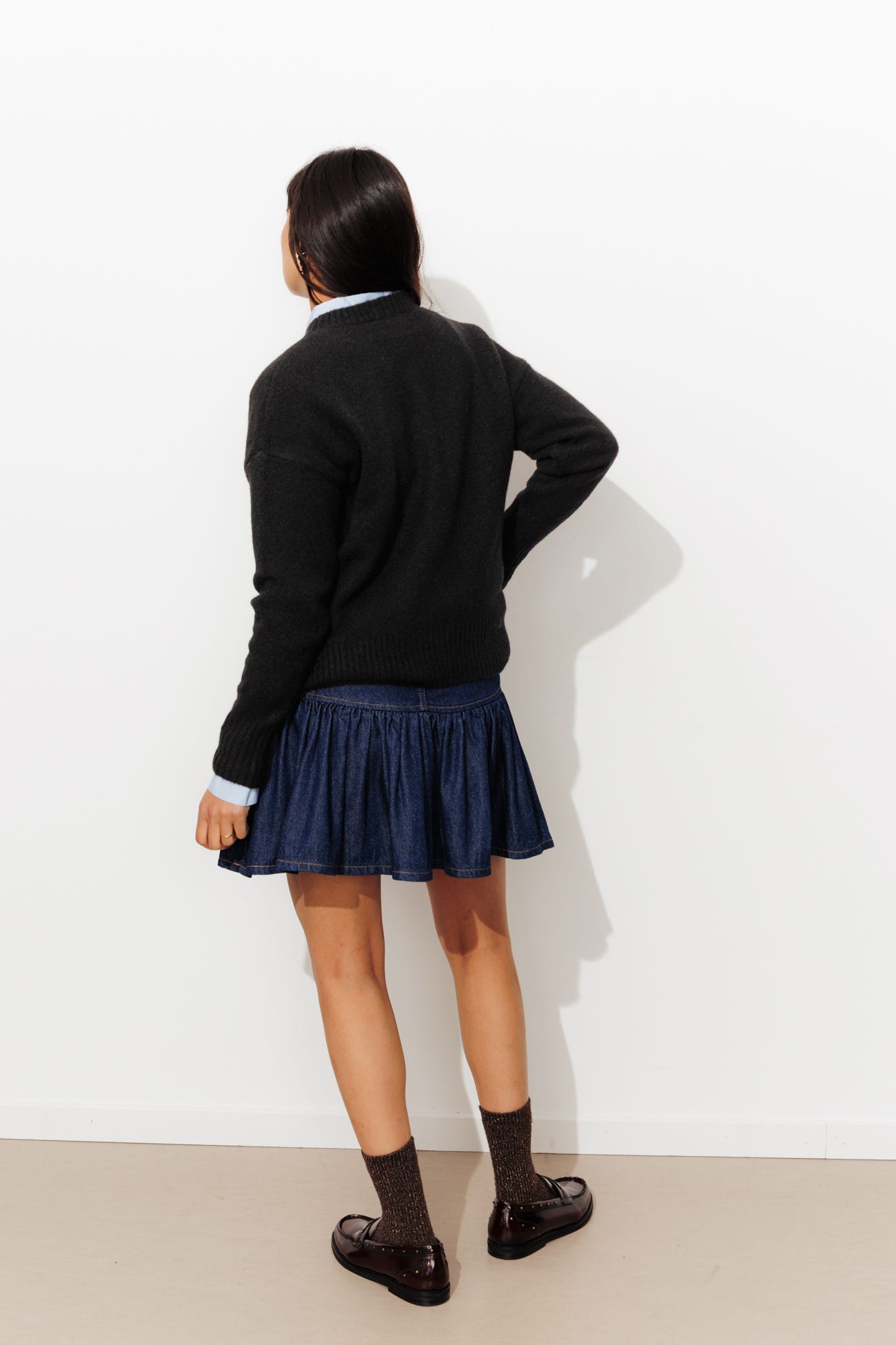 Short round-neck jumper