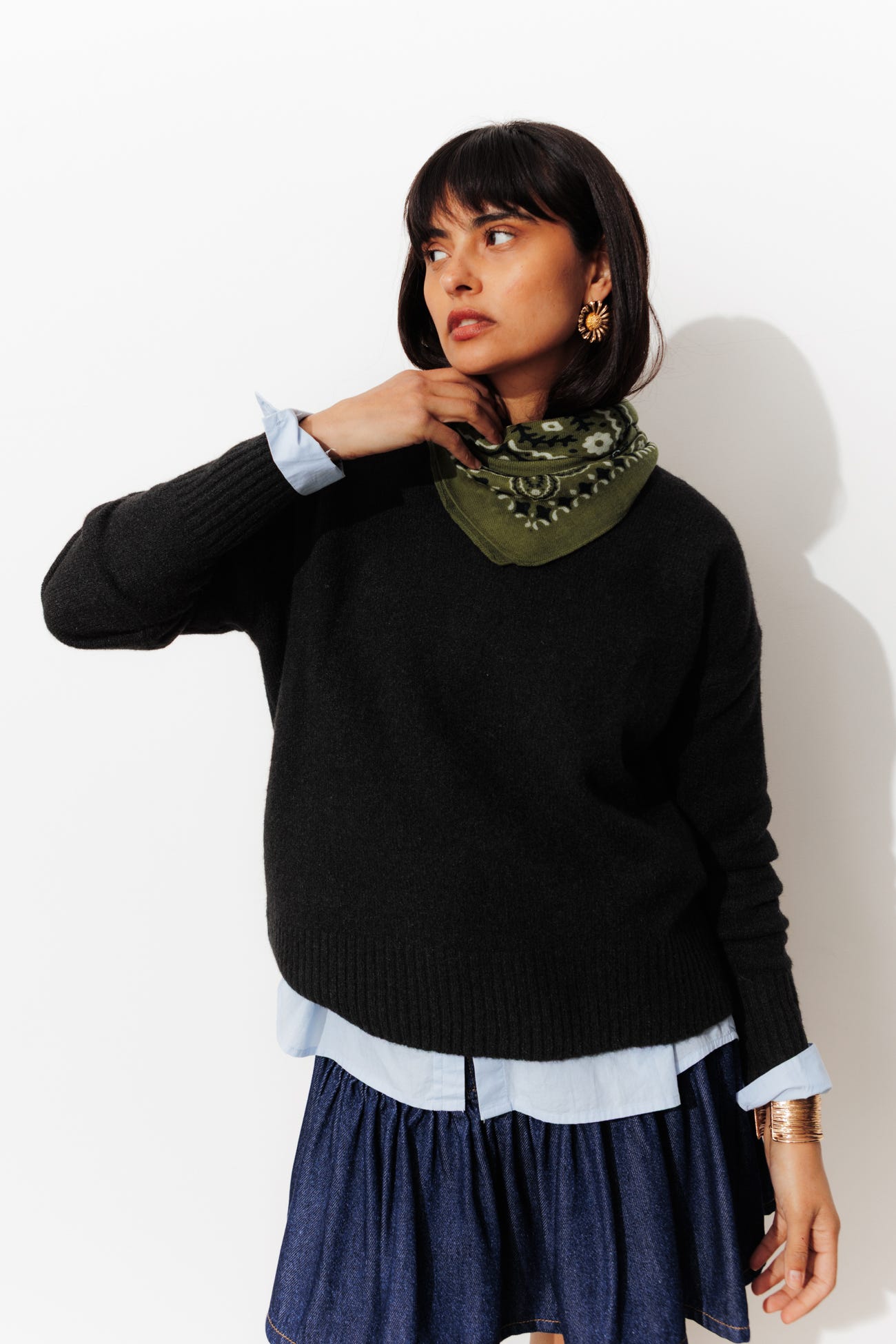 Short round-neck jumper