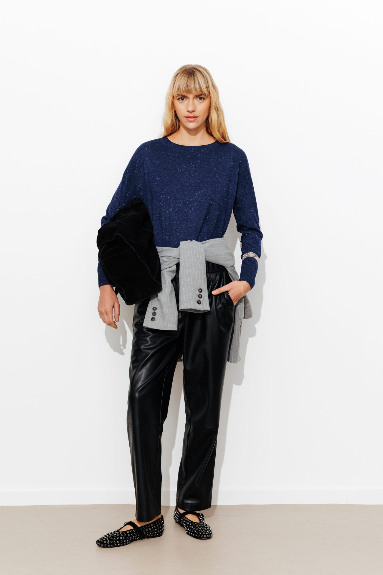 Glänzender Feinstrickpullover