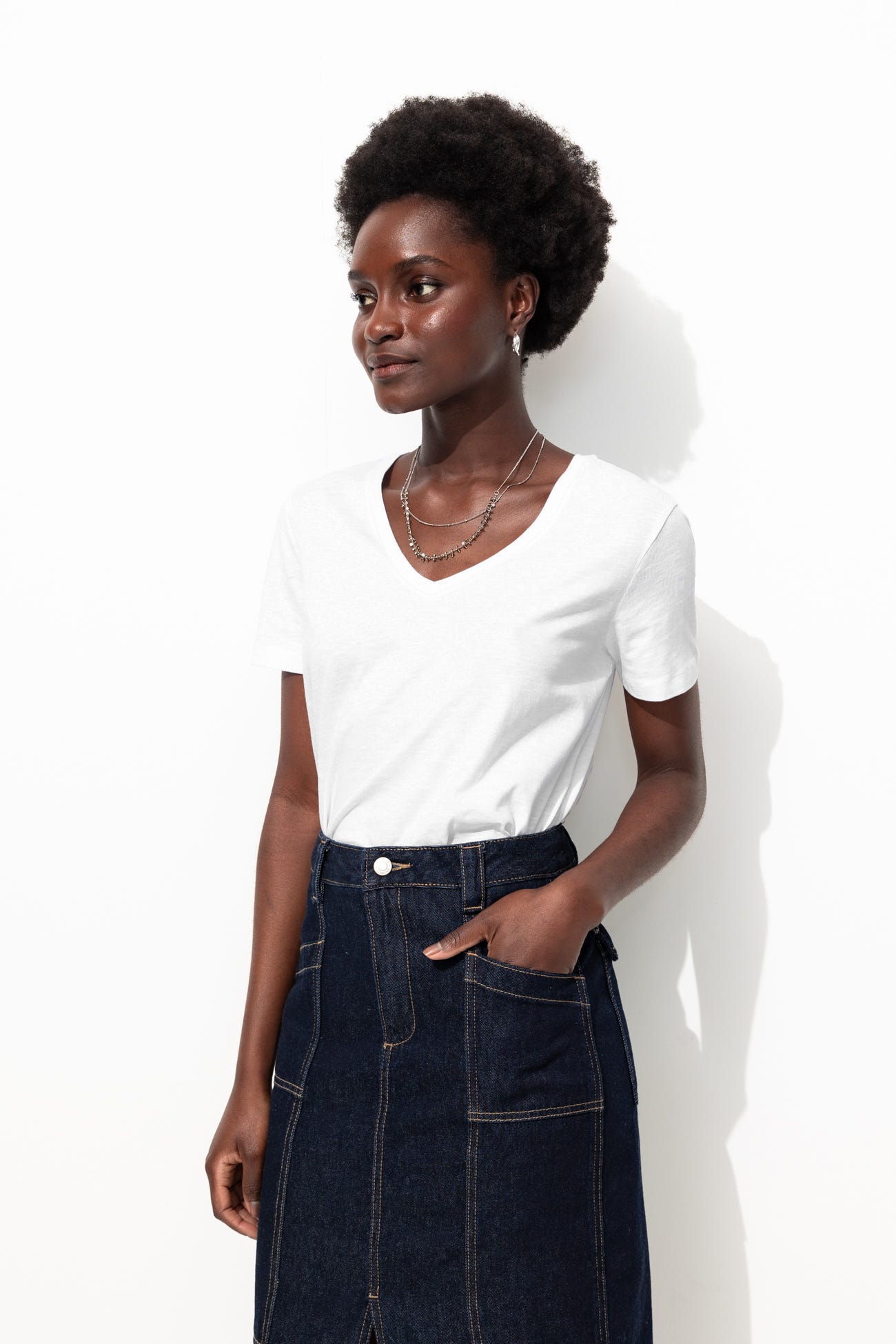 T-shirt con scollo a V