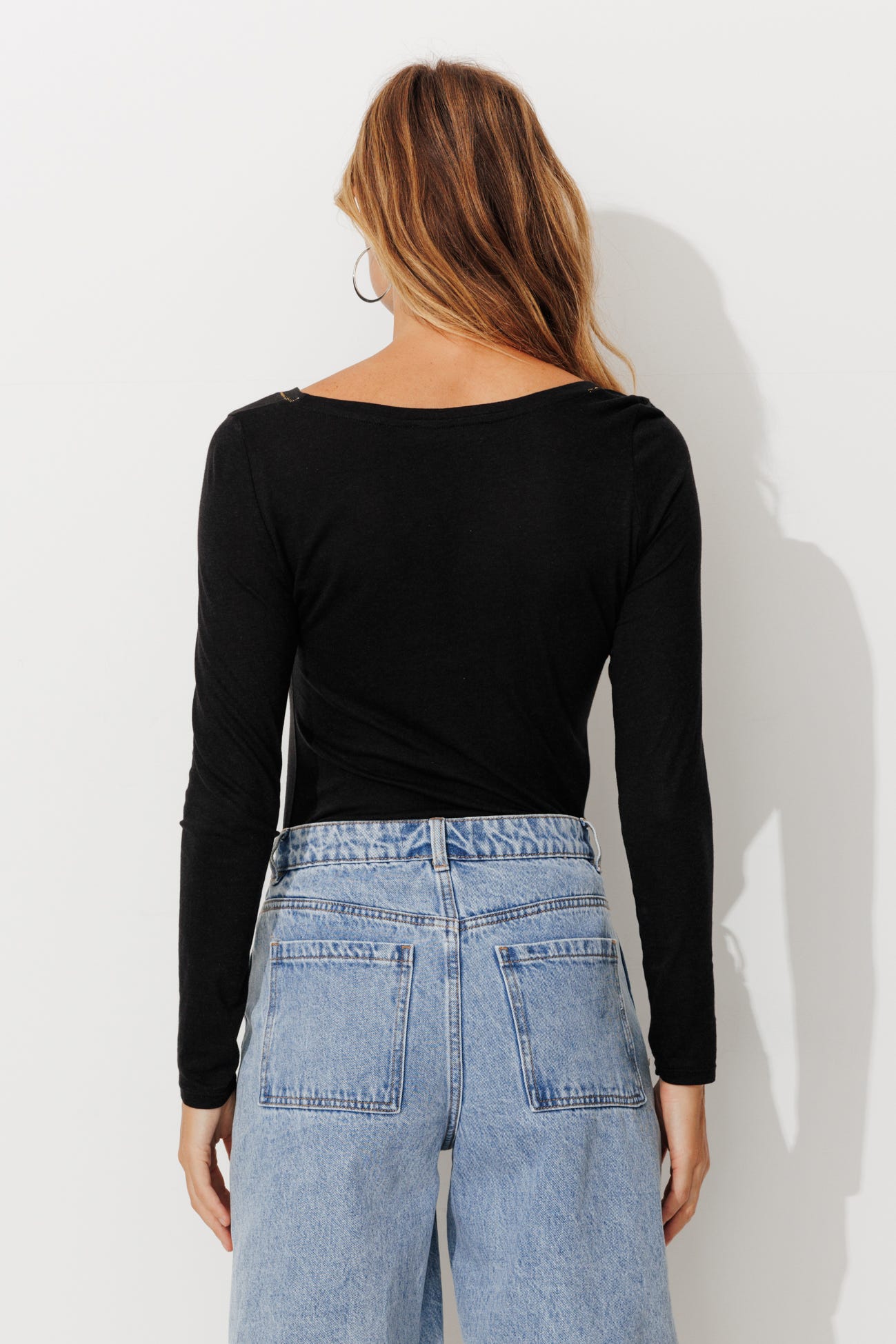 Round-neck top