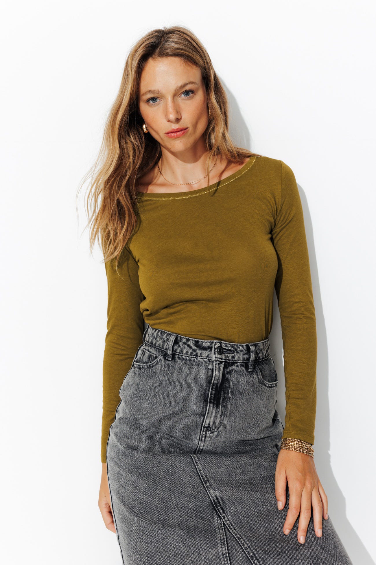 Round-neck top