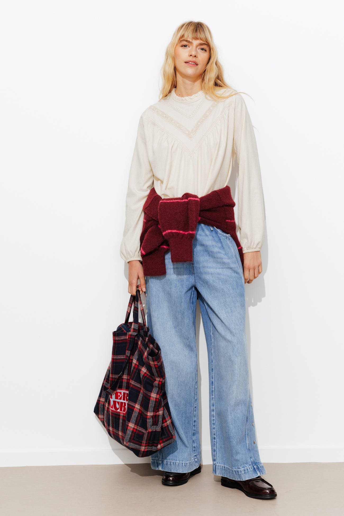 Blusa retro detalle crochet