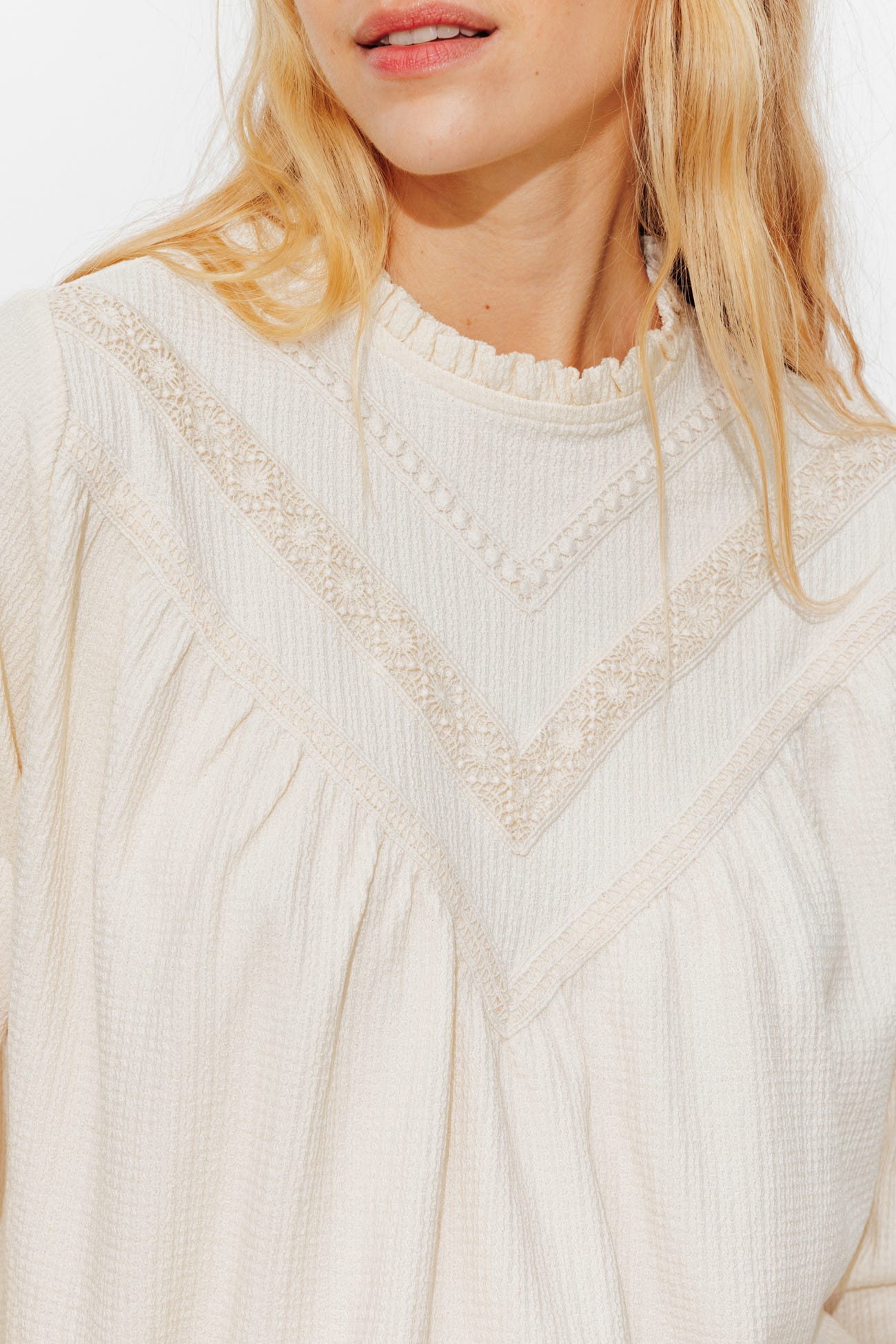 Blouse rétro détail crochet