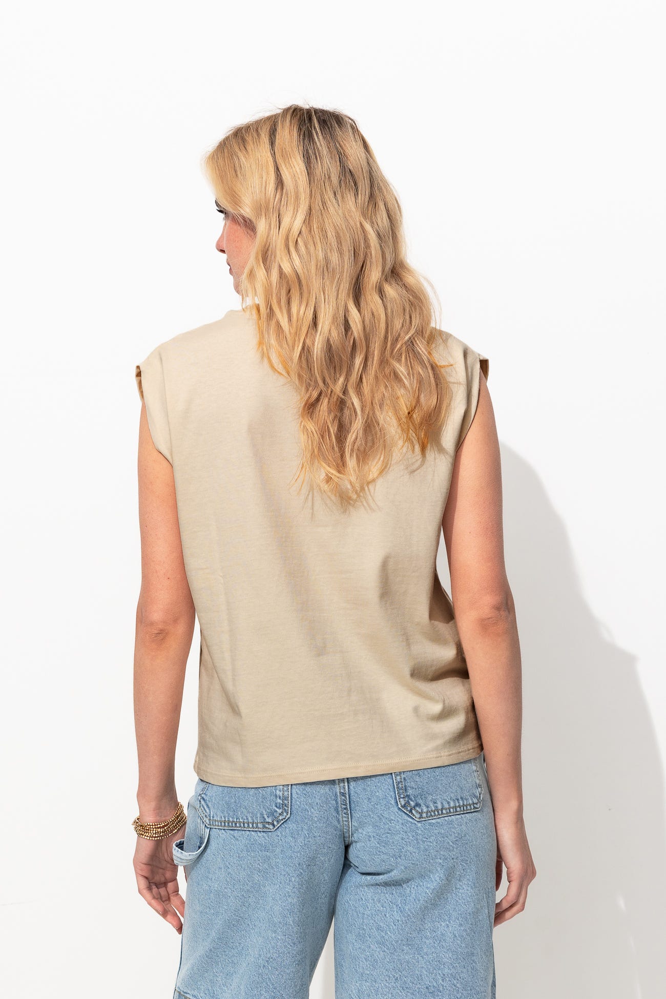 T-shirt ricamata glitterata