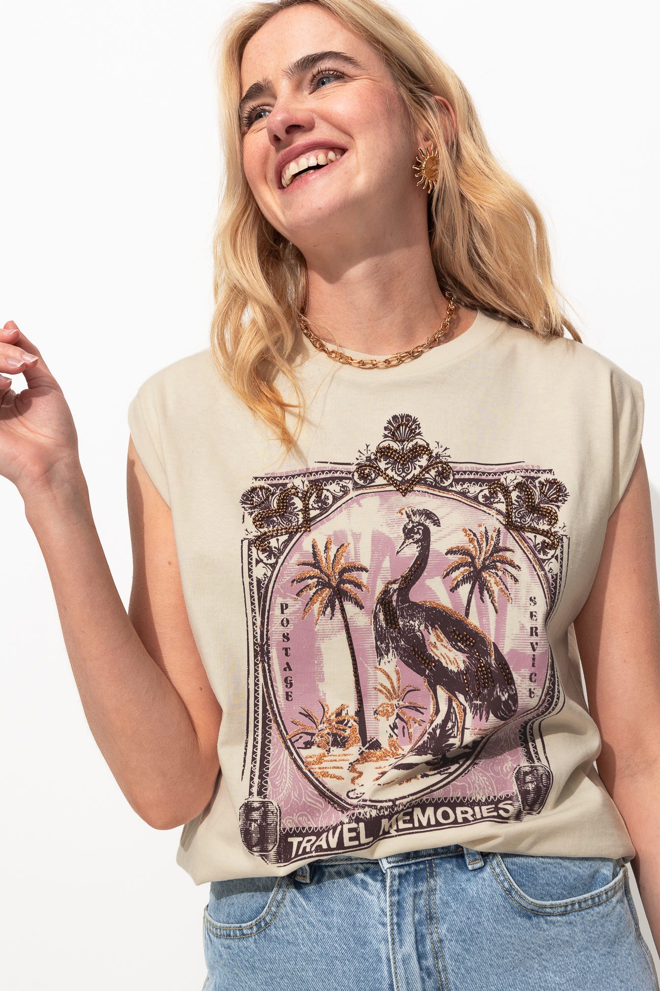 T-shirt ricamata glitterata
