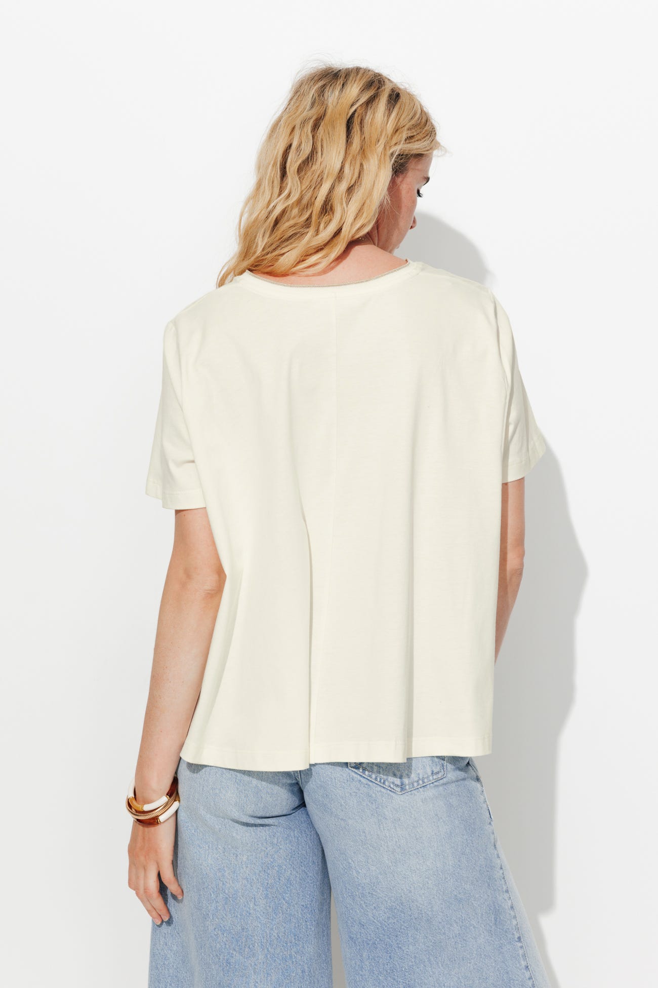 Camiseta cuello de pico