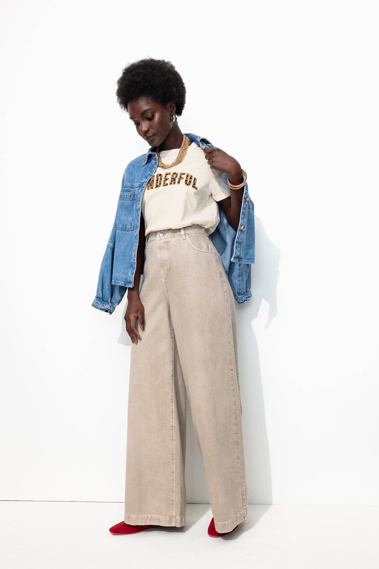 Koszulka z napisem w panterkę