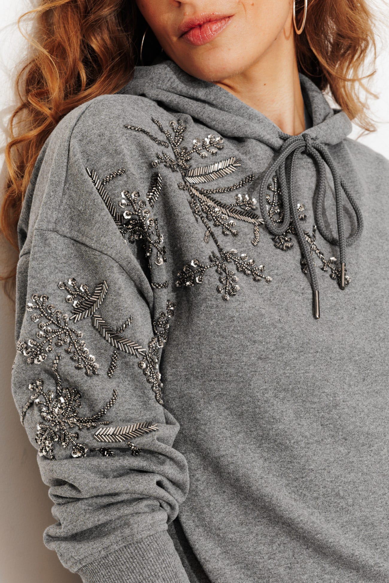 Sweat-shirt brodé Femme