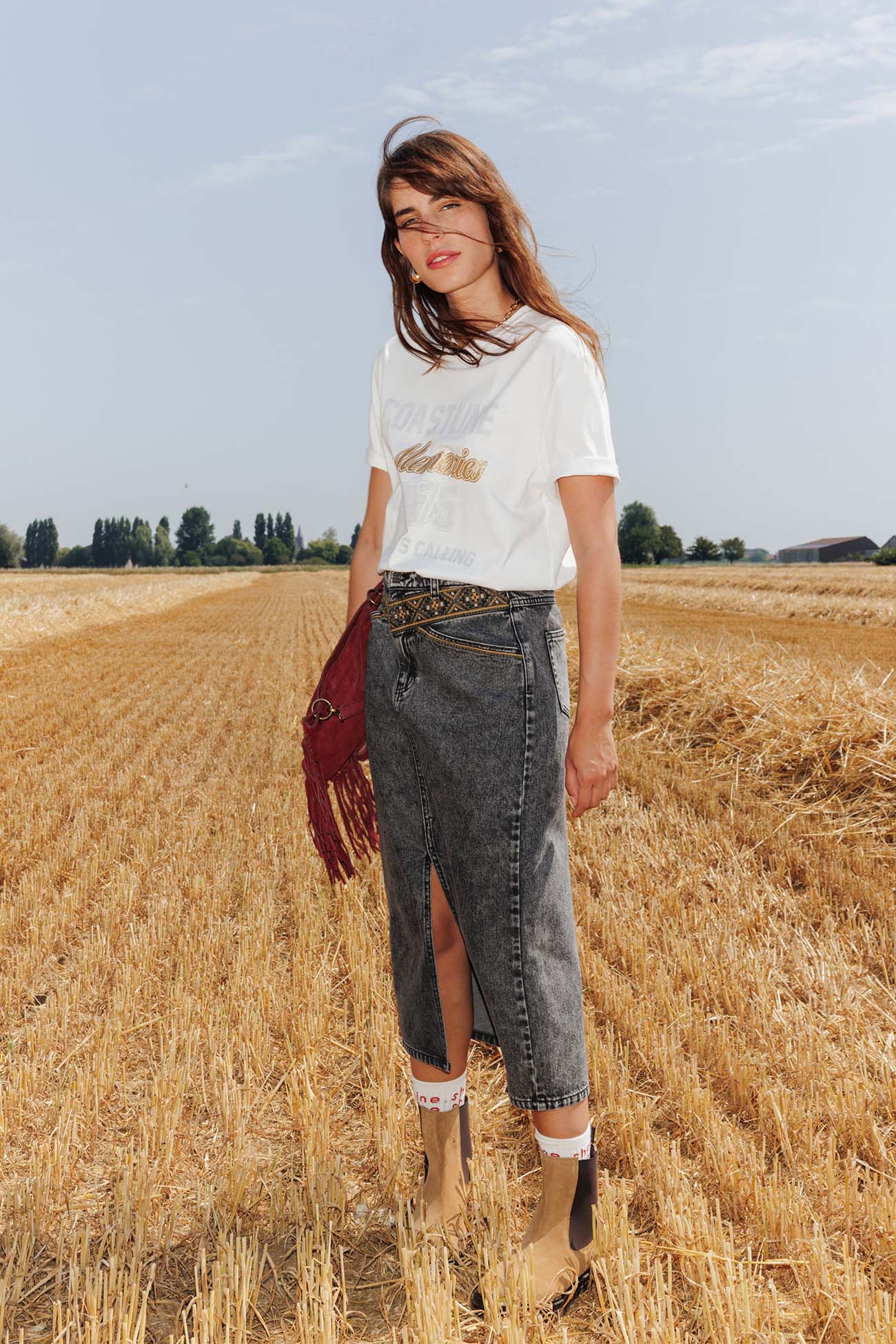 Gonna denim inserto ricamato