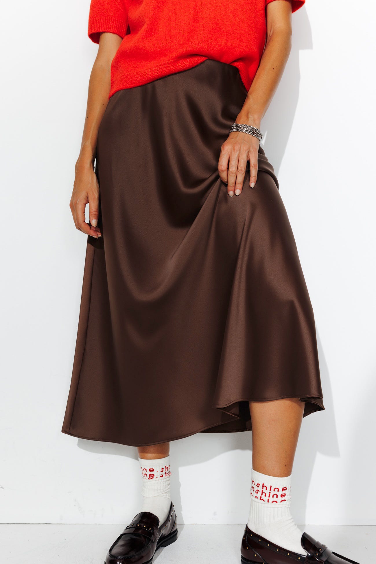 Jupe midi en satin Femme