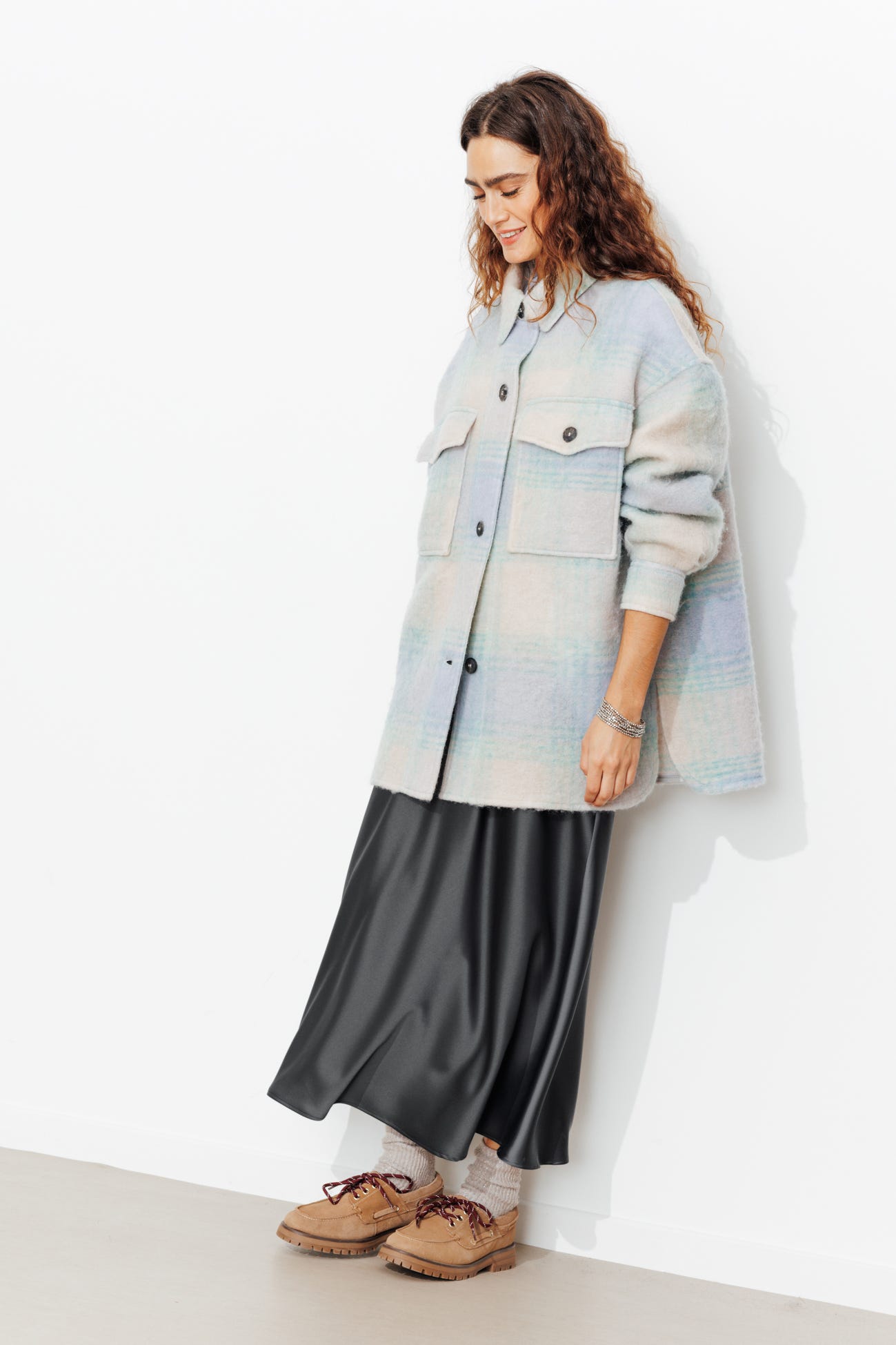 Jupe midi en satin Femme