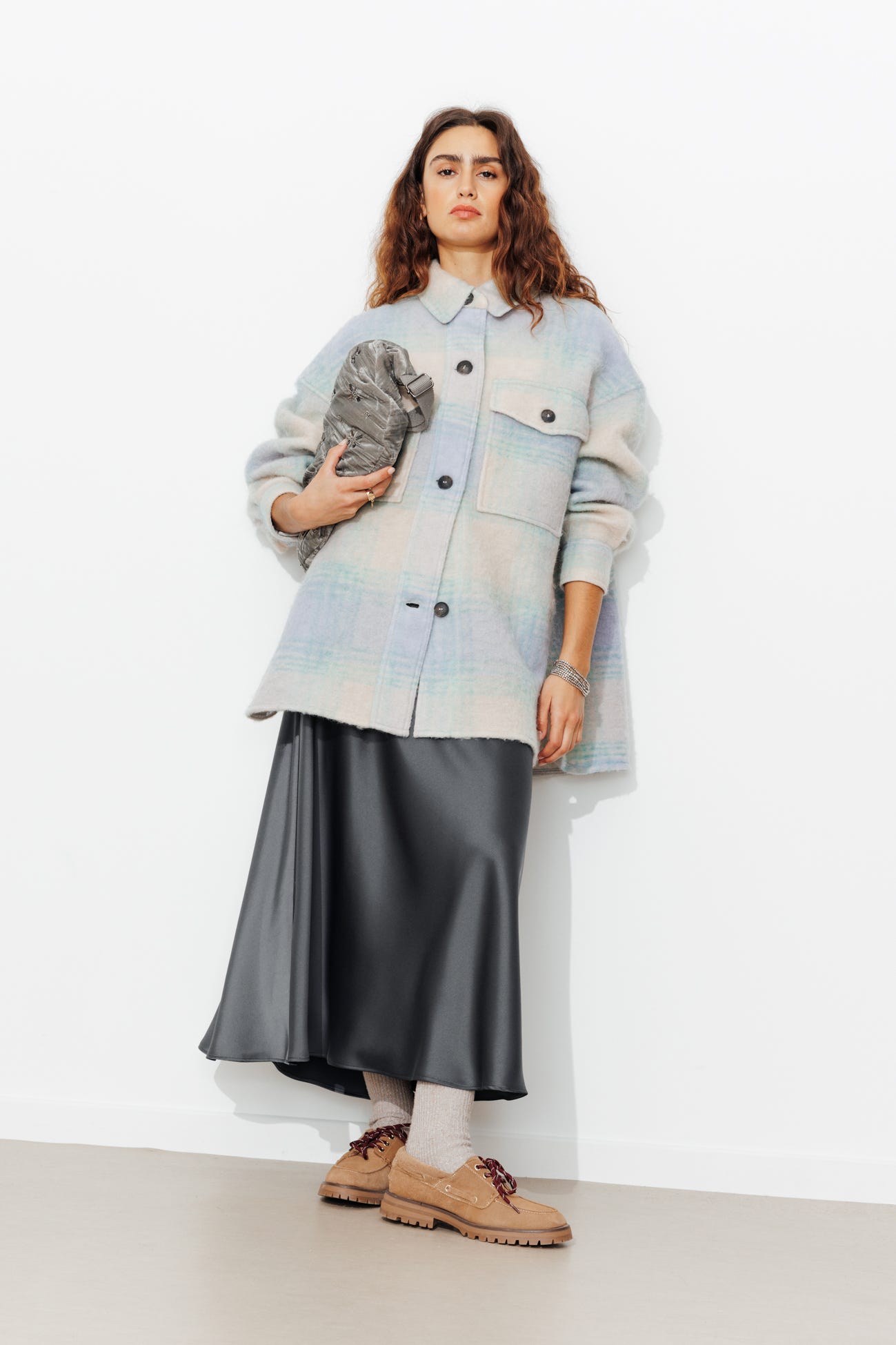 Jupe midi en satin Femme