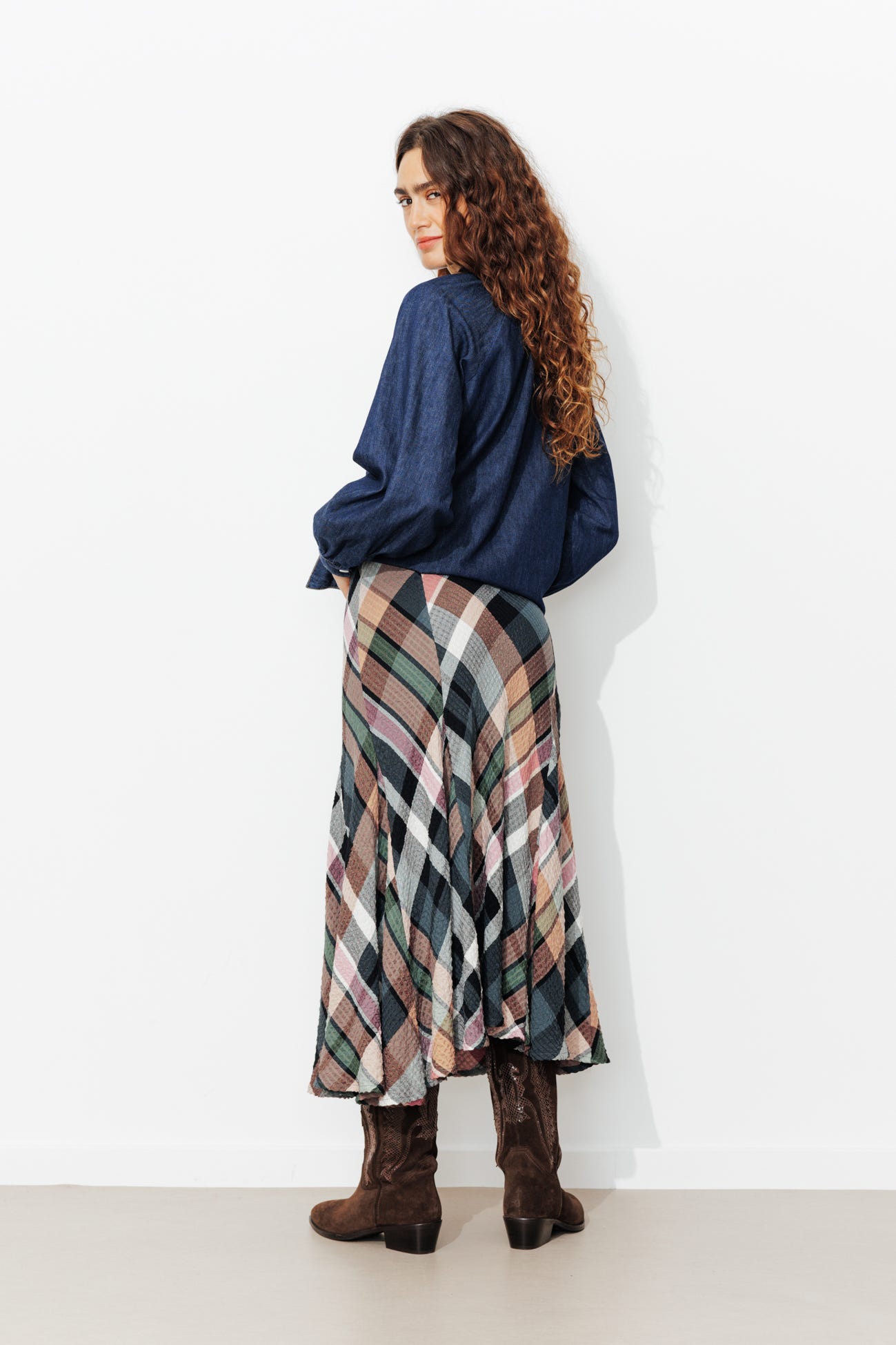 Jupe midi à carreaux Femme