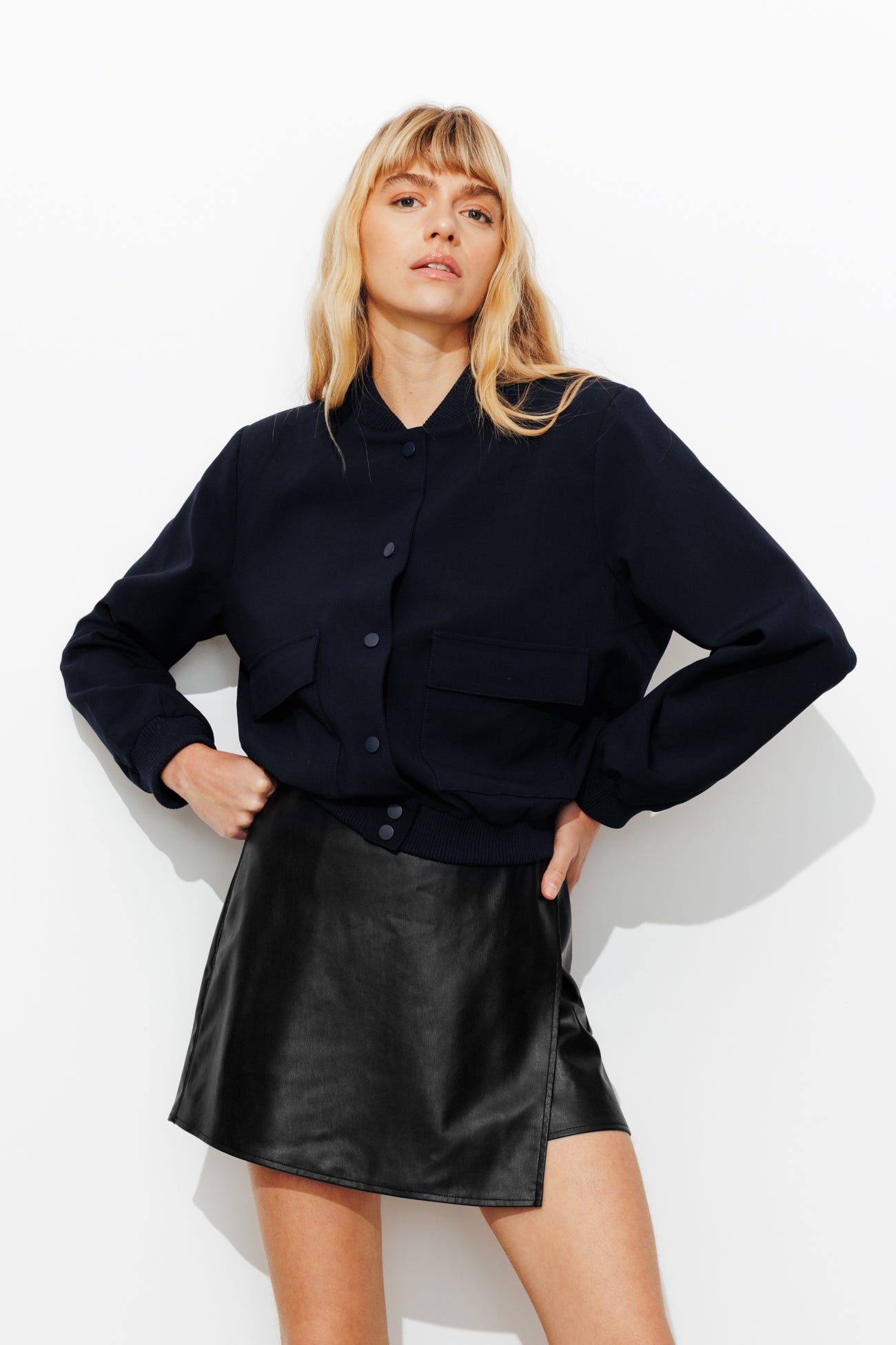 Mini-jupe short en simili