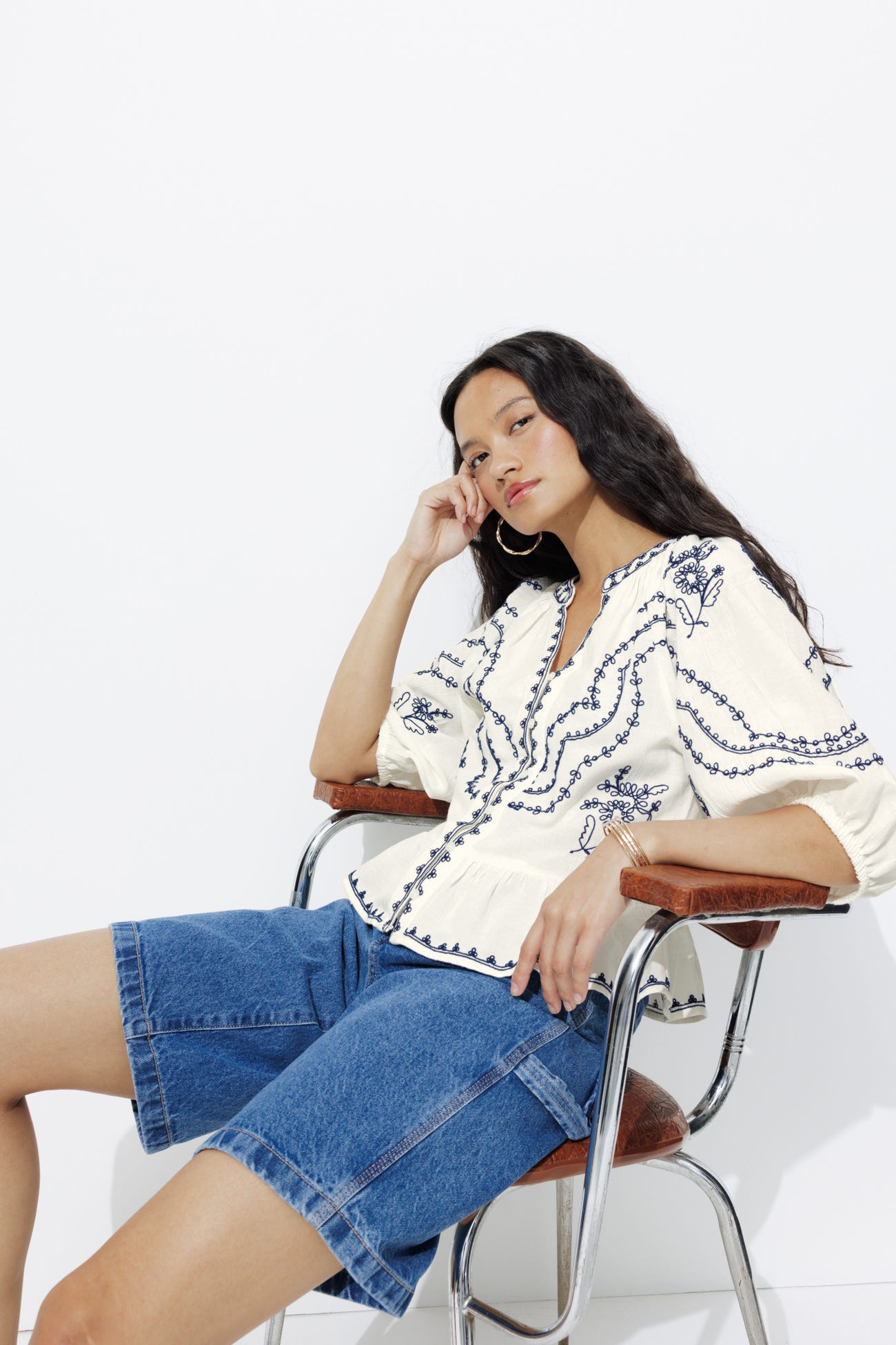 Blouse brodée Femme