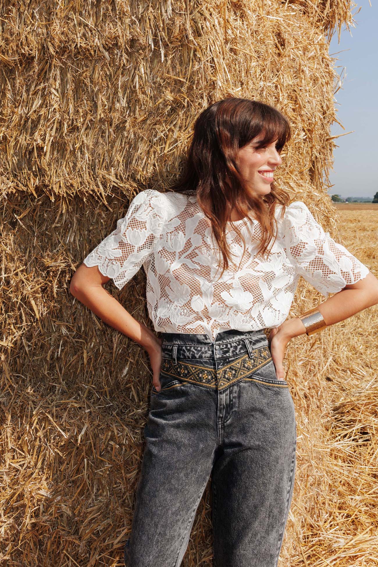 Blouse en guipure brodée