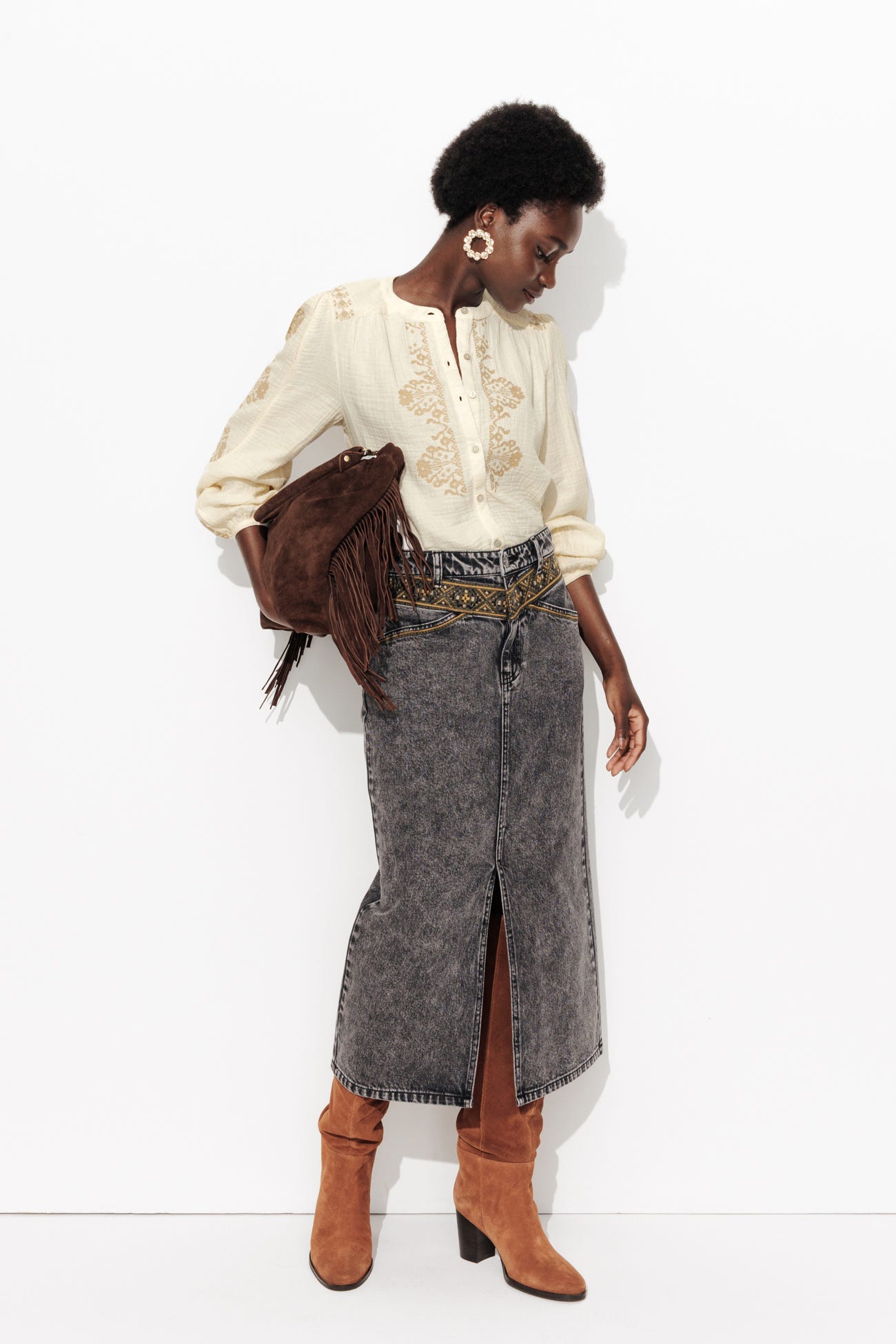 Chemise brodée point de croix