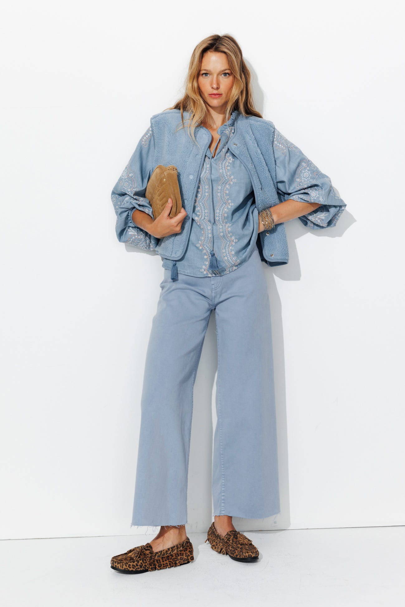 Bestickte Light Denim-Bluse