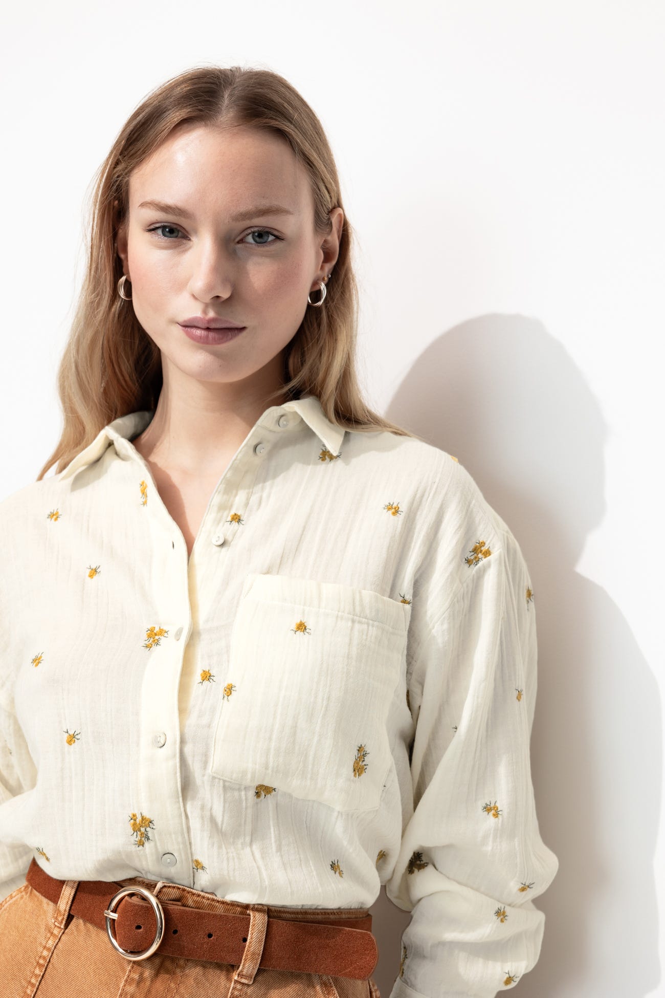 Camisa bordada gasa de algodón