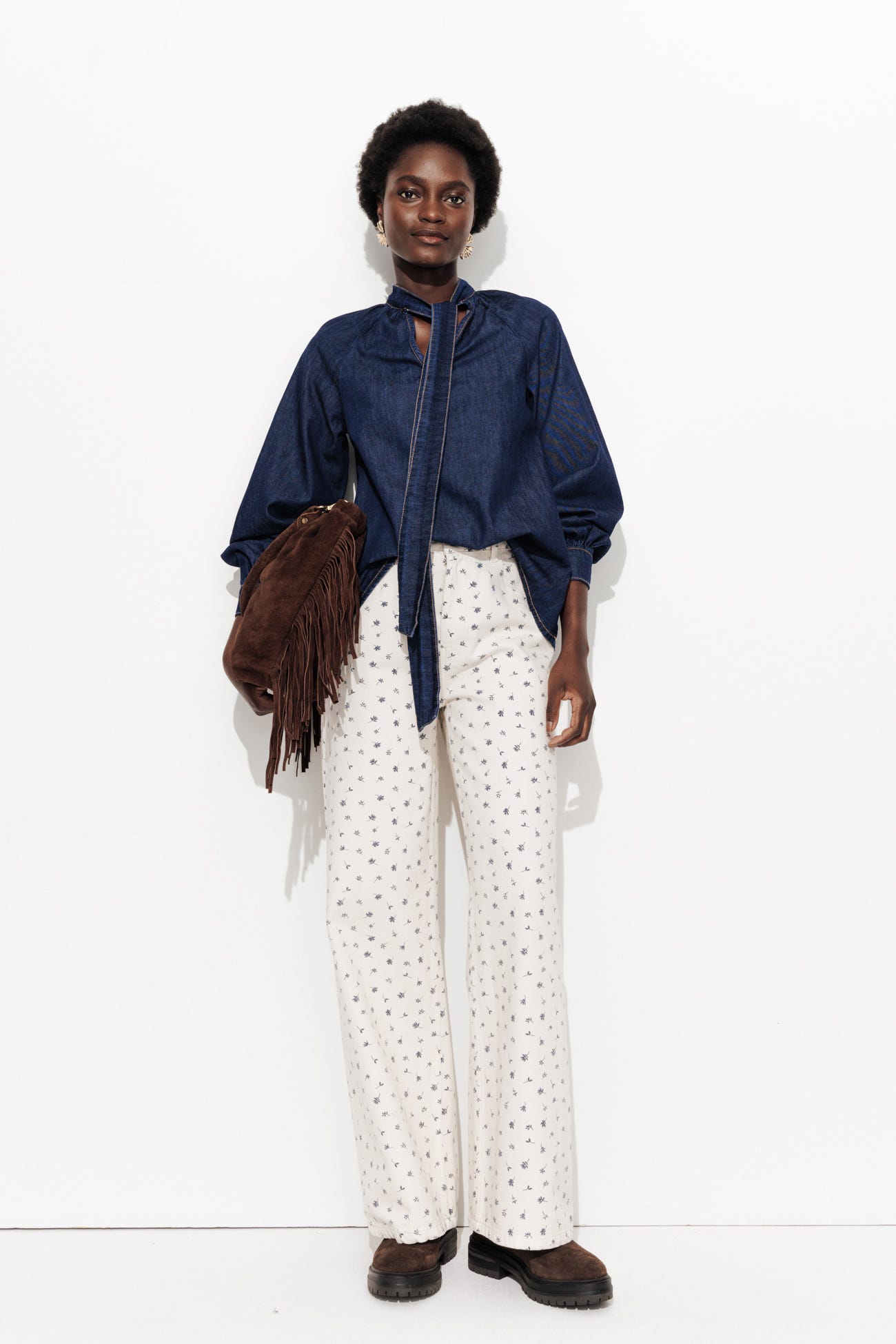 Jeansbluse mit Schalkragen