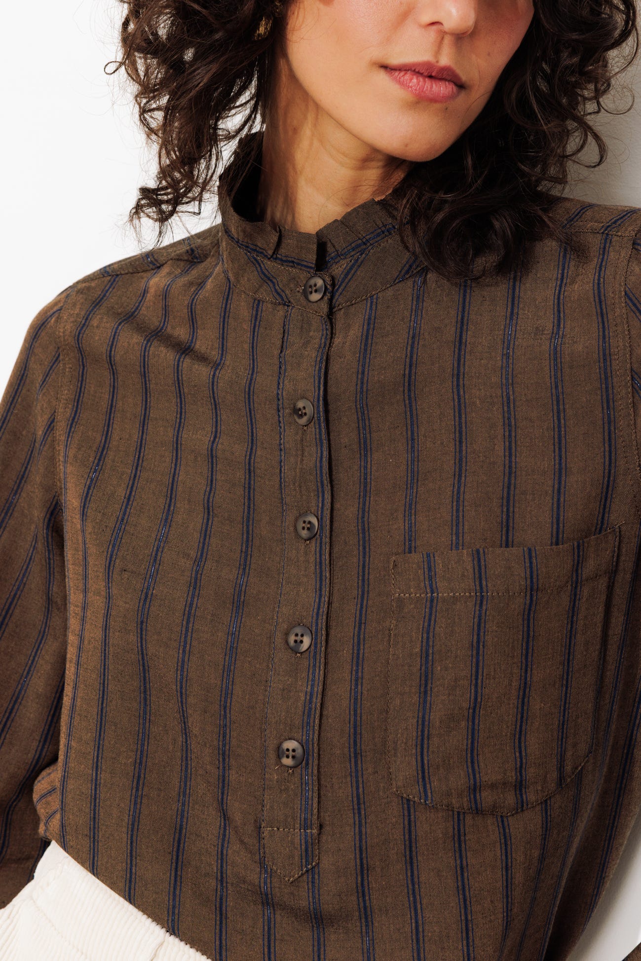 Blusa rayas cuello frufrú