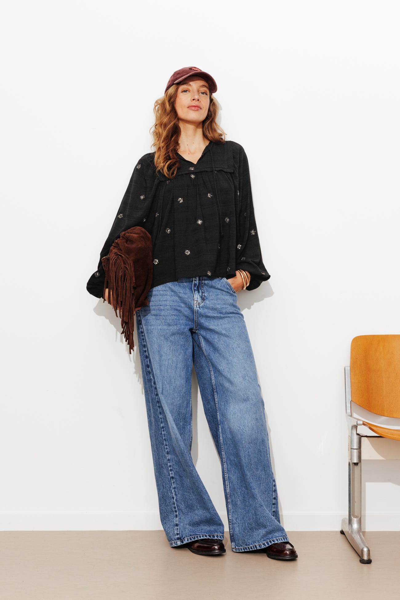 Blusa bordada plastrón