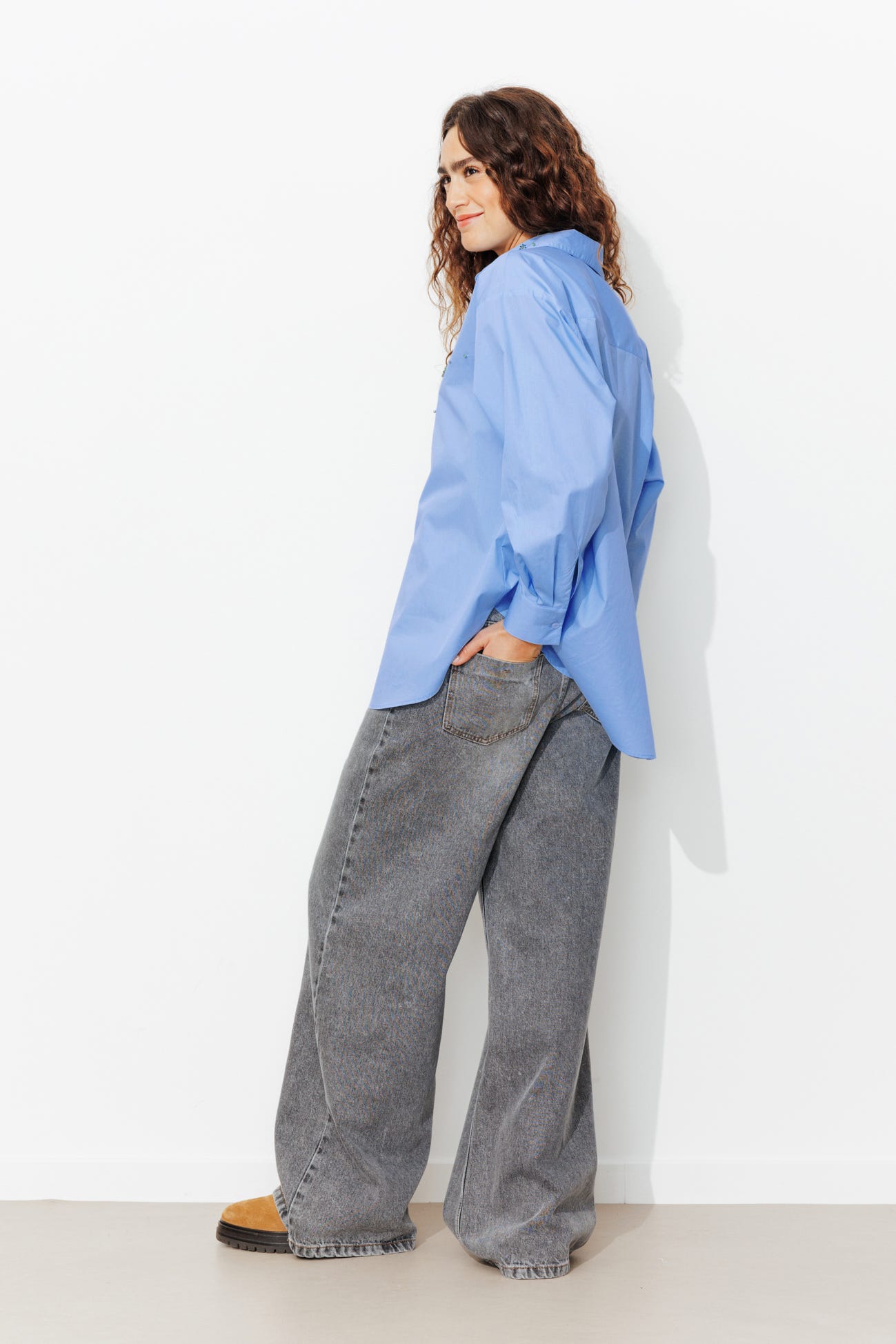 Camisa oversize cuentas