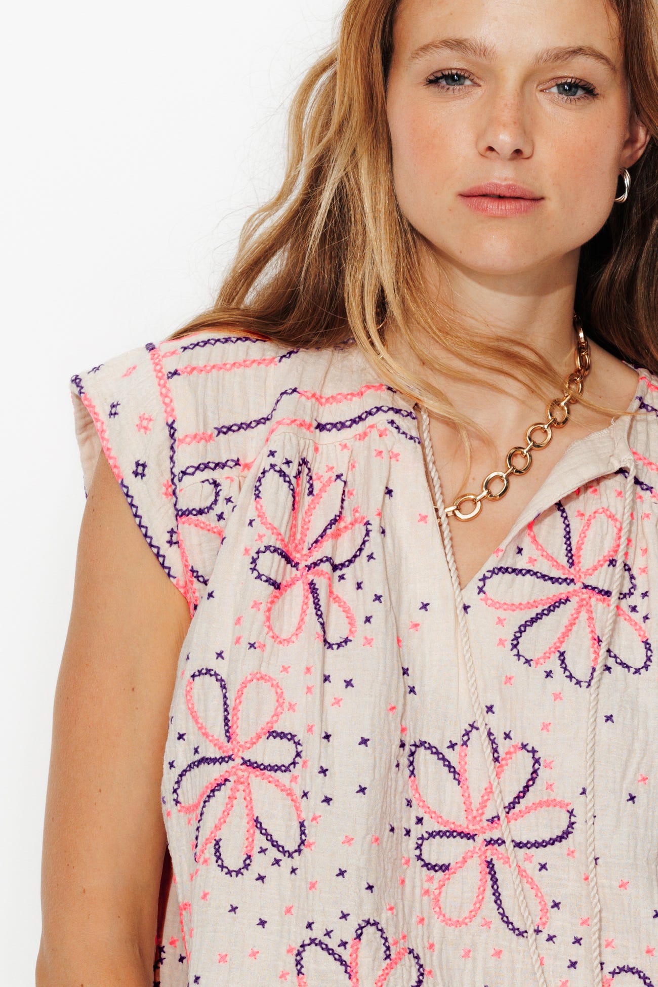 Blouse brodée fluo Femme
