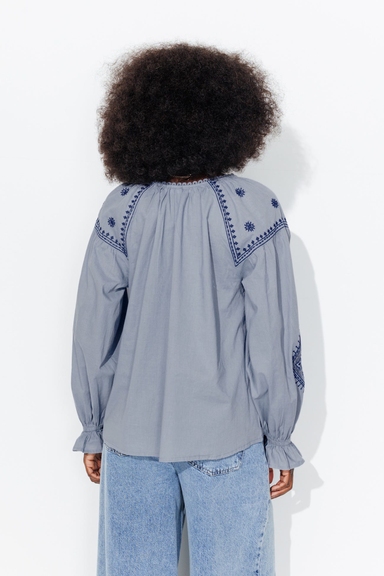 Blouse brodée en coton Femme