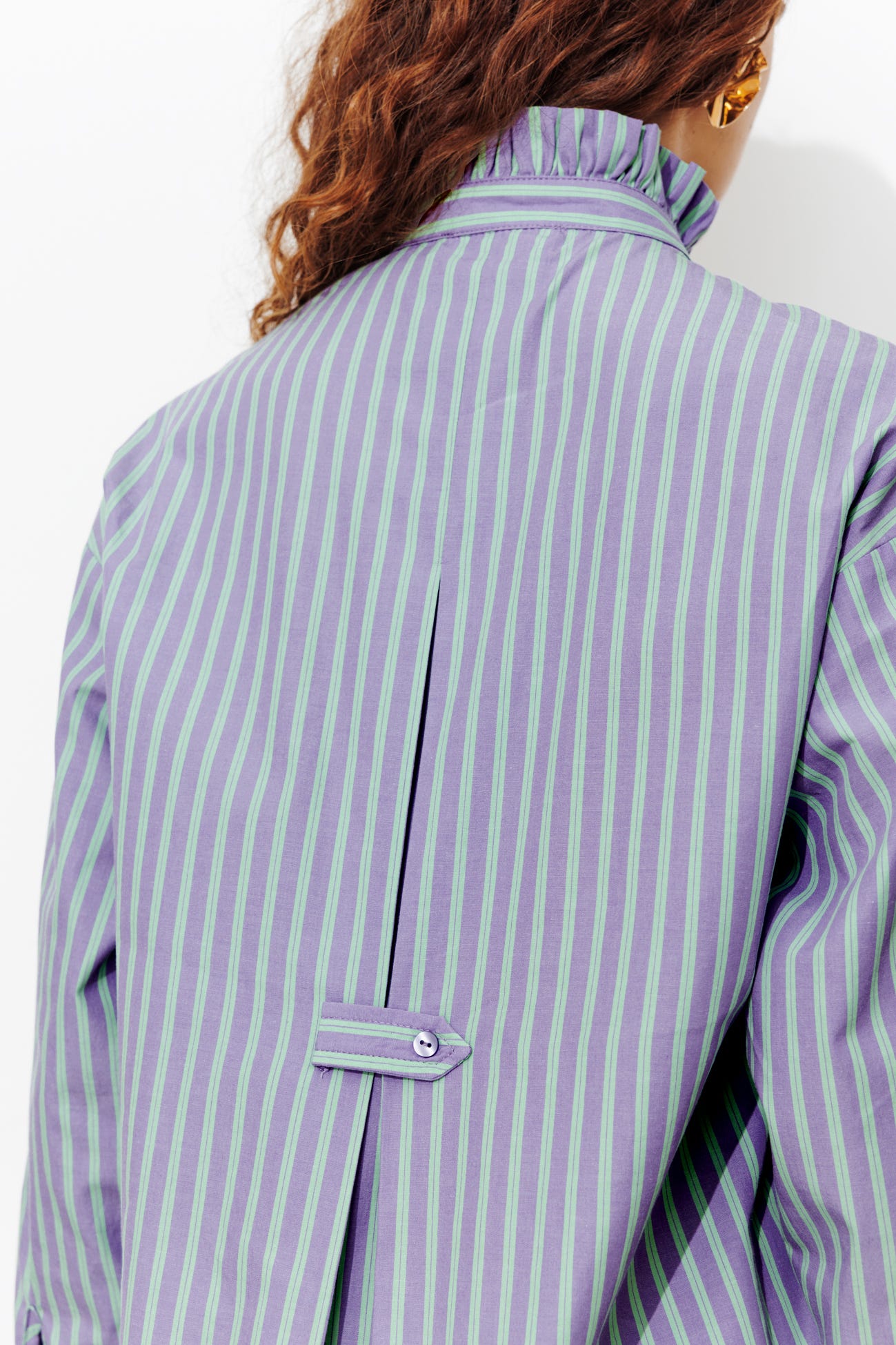 Streifenhemd mit Rüschenkragen