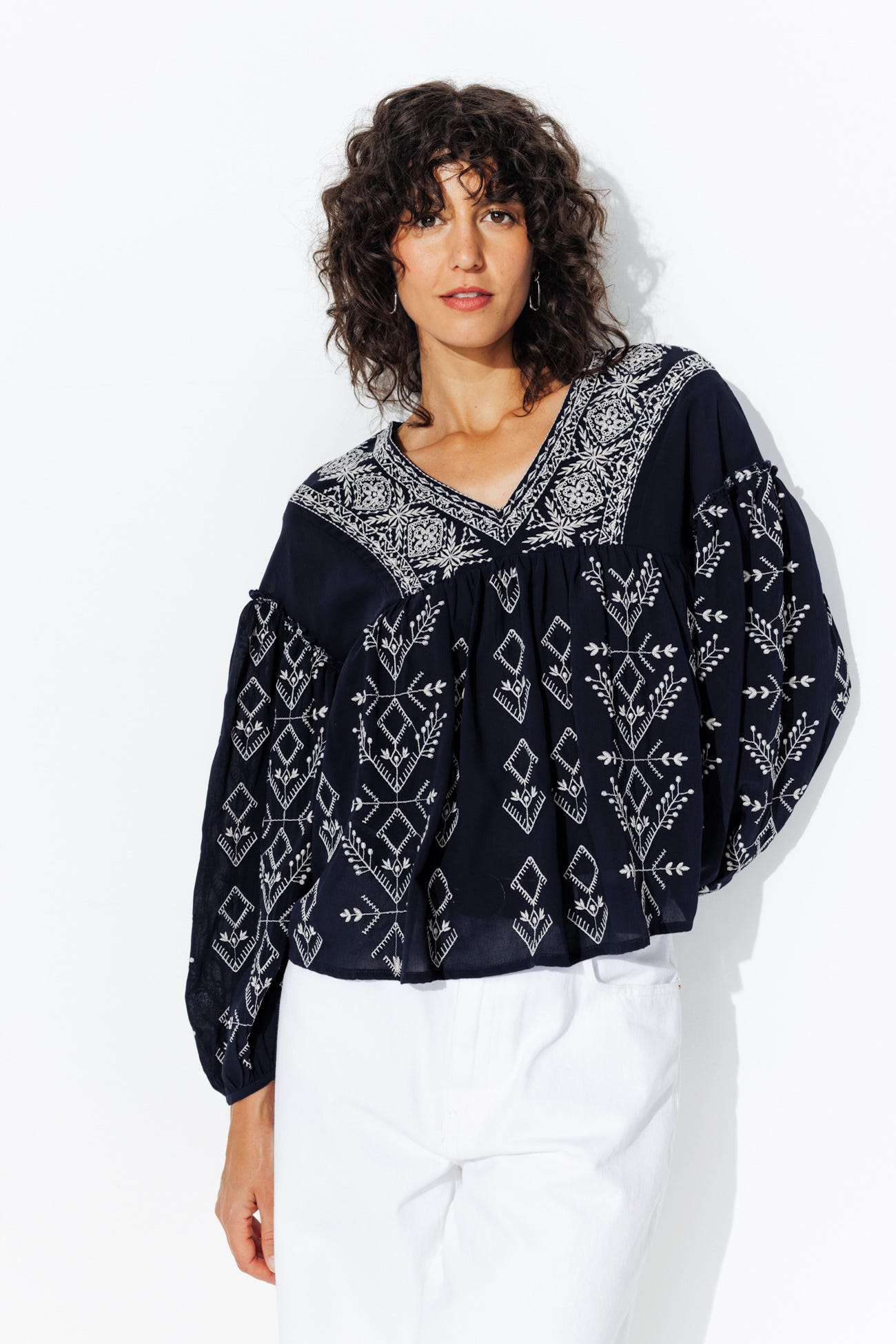 Blouse folk brodée Femme
