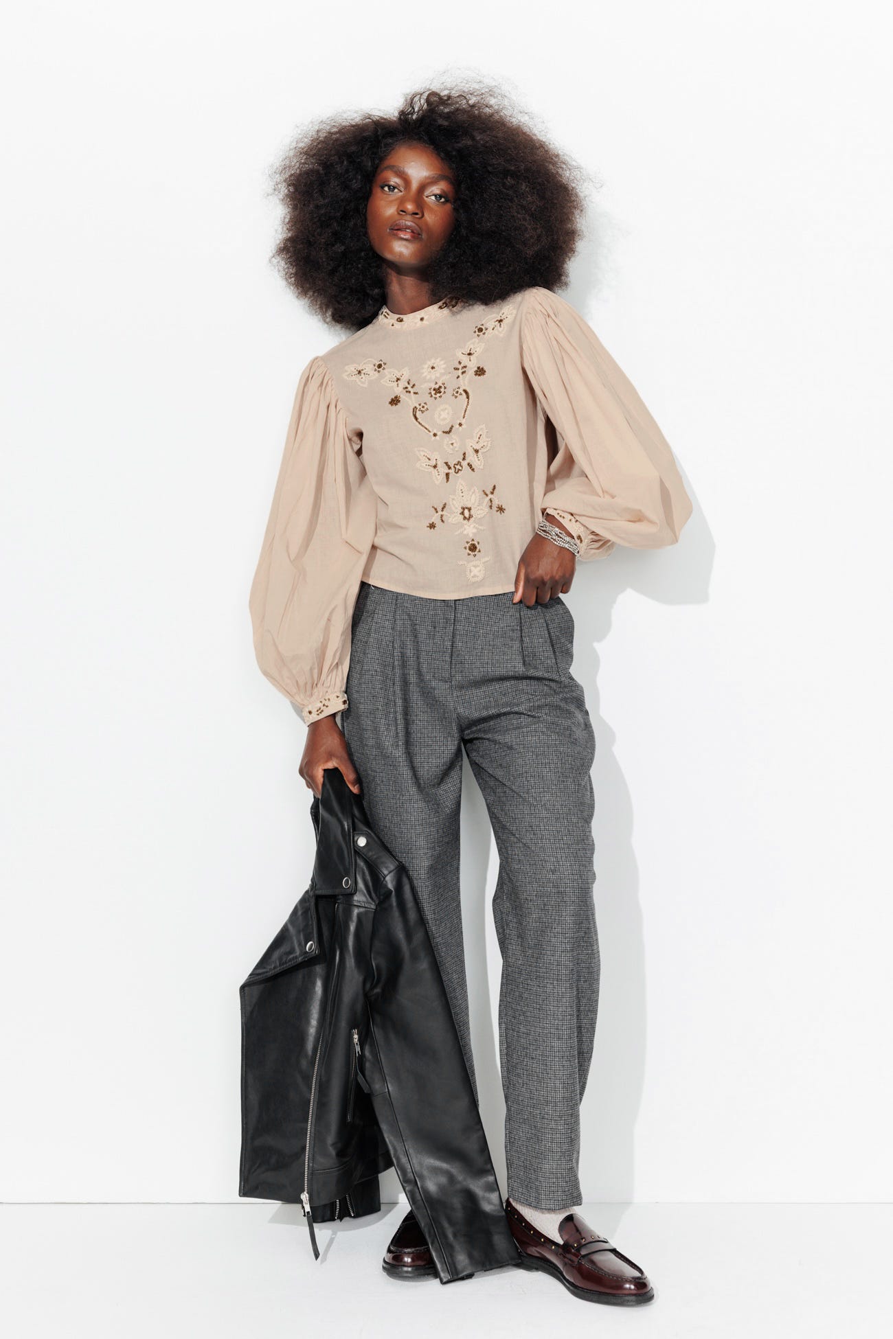 Blusa bordada