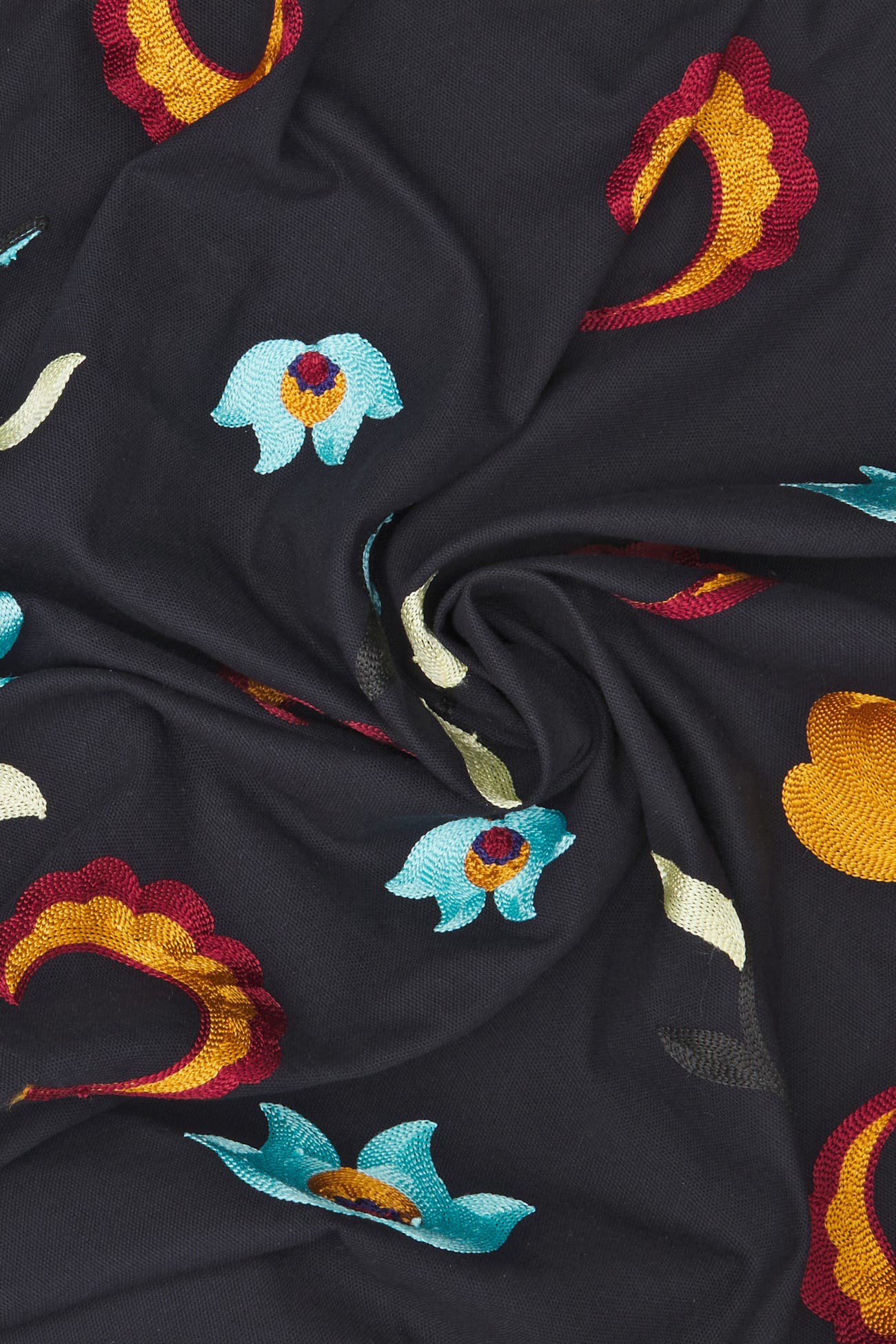 Coupon 2 m en coton brodé