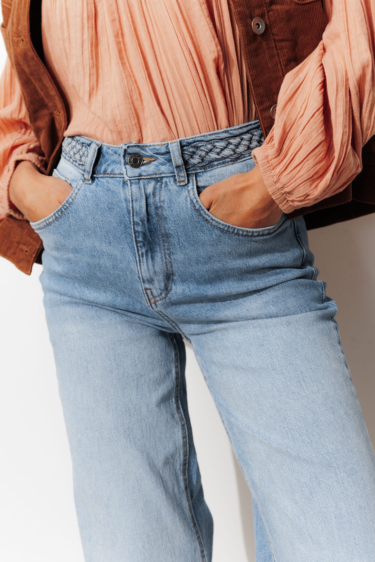 Jean flare tiro alto