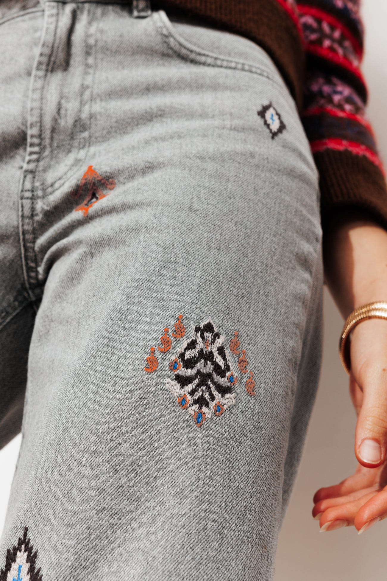 Jean droit brodé Femme